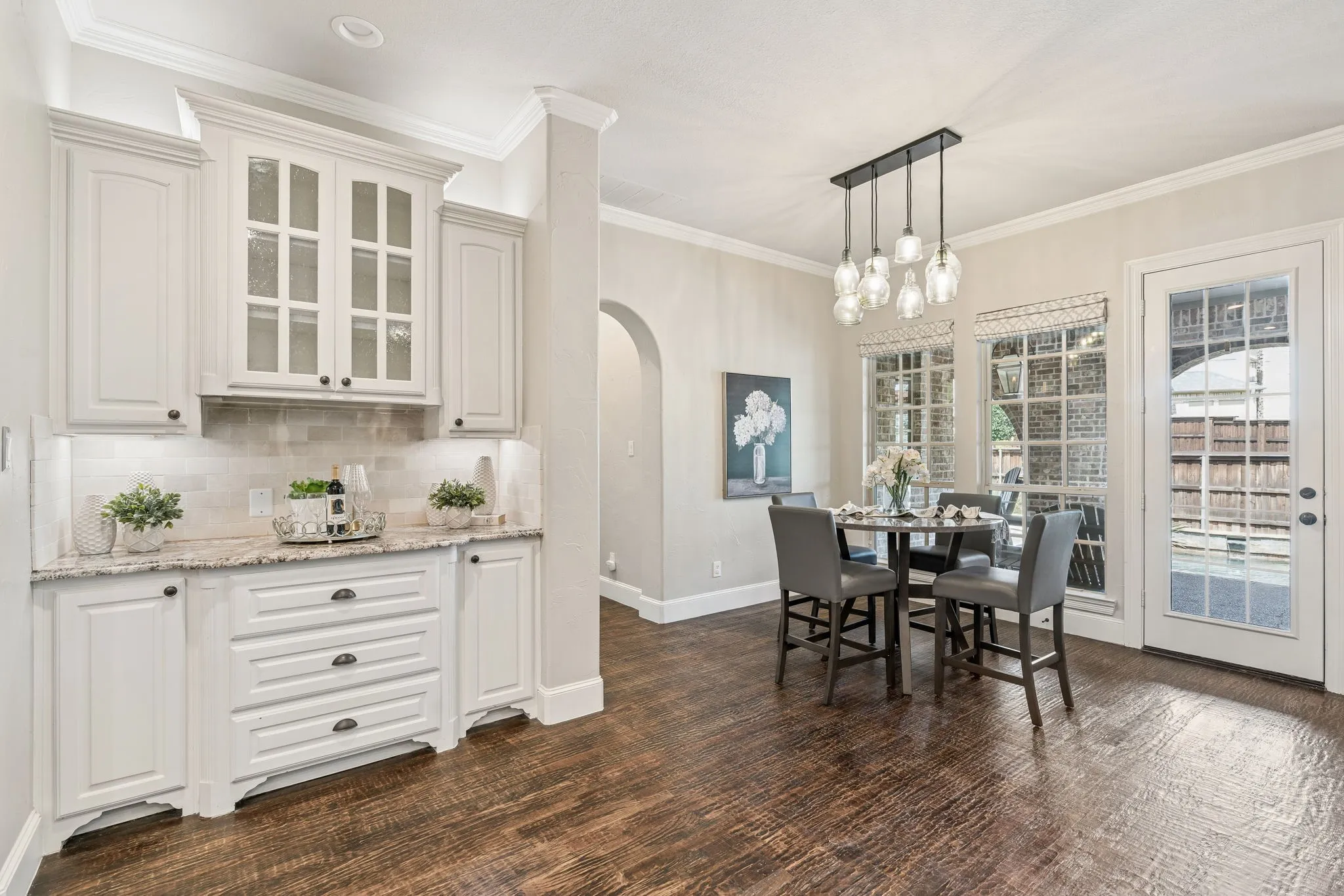 Another view of the breakfast nook.