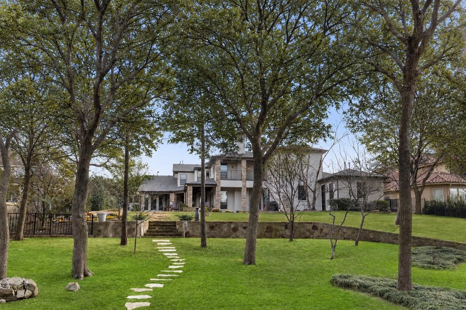 Single Family Residence For Sale in Denton County , 6809 Grand Falls Circle, Plano, Texas 75024, 6 Bedroom, 8 Bathroom, 4 Garage spaces, 5,870 Sqft, built in 2006, mls#21296629, Real Estate Agent in Plano, Homes For Sale in Denton county, Homes For Sale in Plano, Realtor in Plano Texas, Real Estate Brokerage Independent Realty Texas, Luminita Cordes Realtor