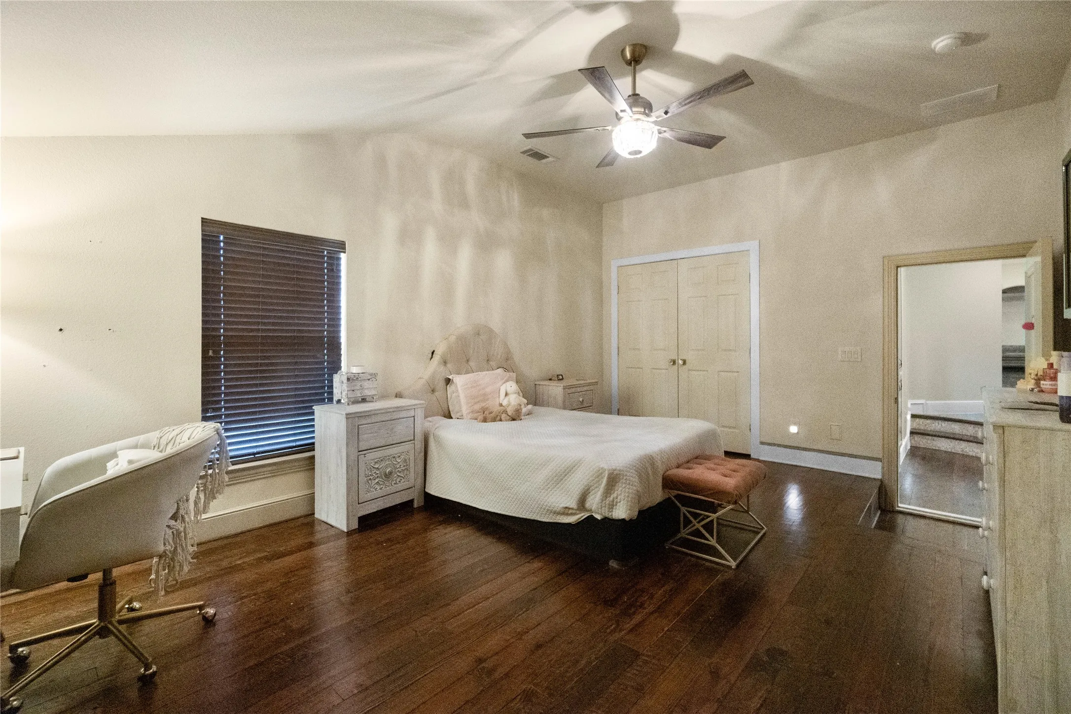 Single Family Residence For Sale in Denton County , 6809 Grand Falls Circle, Plano, Texas 75024, 6 Bedroom, 8 Bathroom, 4 Garage spaces, 5,870 Sqft, built in 2006, mls#21296629, Real Estate Agent in Plano, Homes For Sale in Denton county, Homes For Sale in Plano, Realtor in Plano Texas, Real Estate Brokerage Independent Realty Texas, Luminita Cordes Realtor