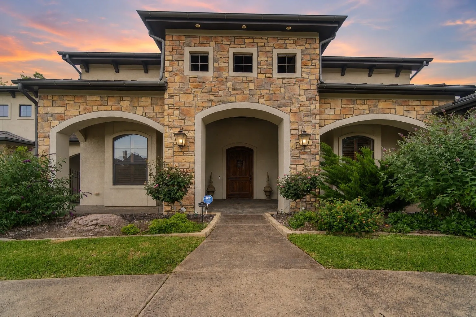 Single Family Residence For Sale in Denton County , 6809 Grand Falls Circle, Plano, Texas 75024, 6 Bedroom, 8 Bathroom, 4 Garage spaces, 5,870 Sqft, built in 2006, mls#21296629, Real Estate Agent in Plano, Homes For Sale in Denton county, Homes For Sale in Plano, Realtor in Plano Texas, Real Estate Brokerage Independent Realty Texas, Luminita Cordes Realtor