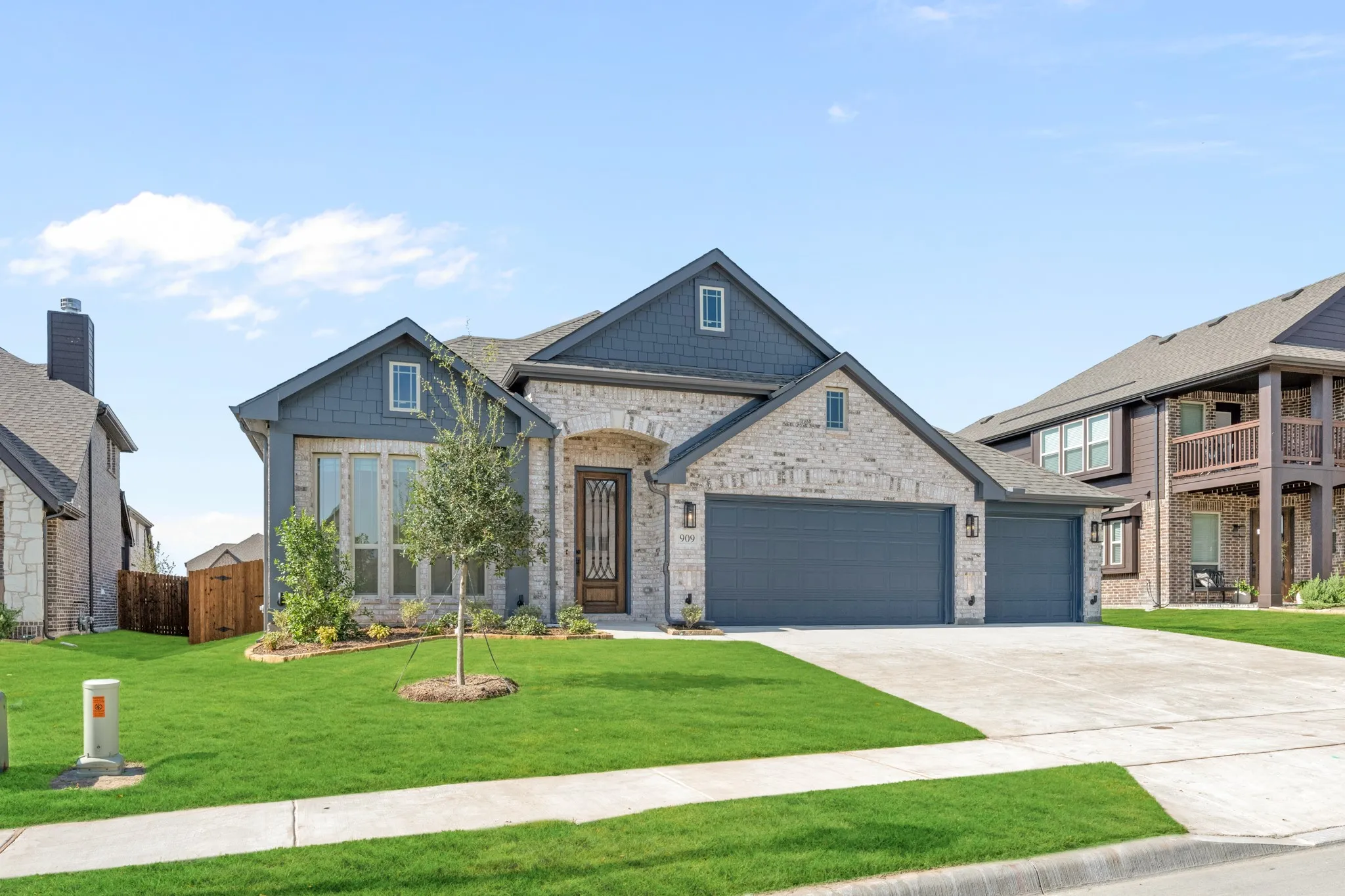 Single Family Residence For Sale in Collin County , 909 Firewood Way, Anna, Texas 75409, 4 Bedroom, 2 Bathroom, 3 Garage spaces, 2,034 Sqft, built in 2026, mls#21296810, Real Estate Agent in Anna, Homes For Sale in Collin county, Homes For Sale in Anna, Realtor in Anna Texas, Real Estate Brokerage Independent Realty Texas, Luminita Cordes Realtor