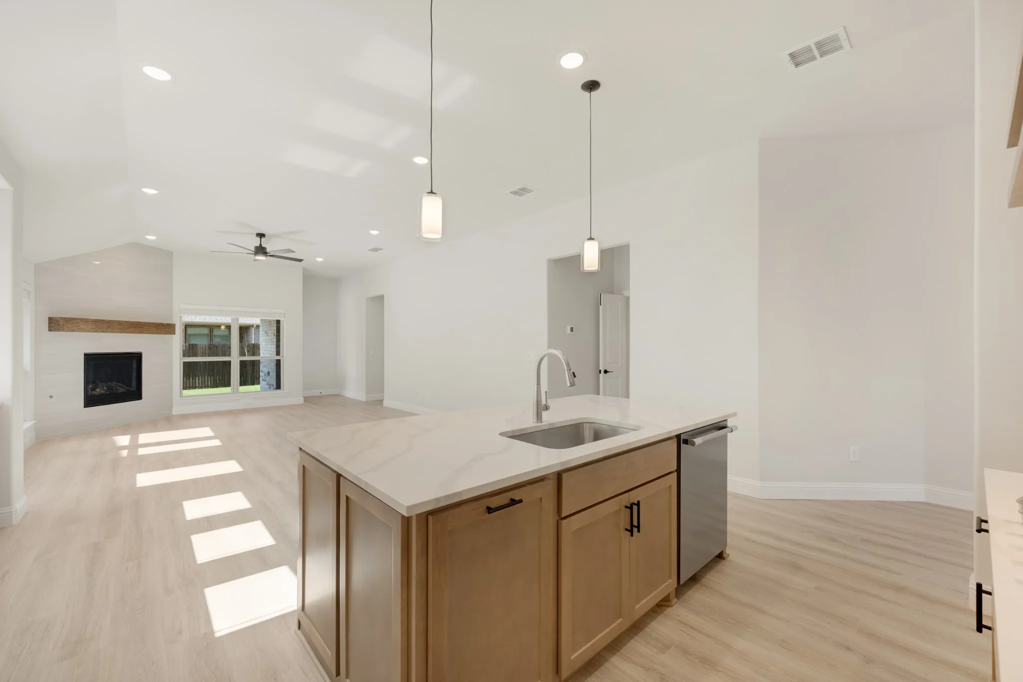 Single Family Residence For Sale in Collin County , 909 Firewood Way, Anna, Texas 75409, 4 Bedroom, 2 Bathroom, 3 Garage spaces, 2,034 Sqft, built in 2026, mls#21296810, Real Estate Agent in Anna, Homes For Sale in Collin county, Homes For Sale in Anna, Realtor in Anna Texas, Real Estate Brokerage Independent Realty Texas, Luminita Cordes Realtor