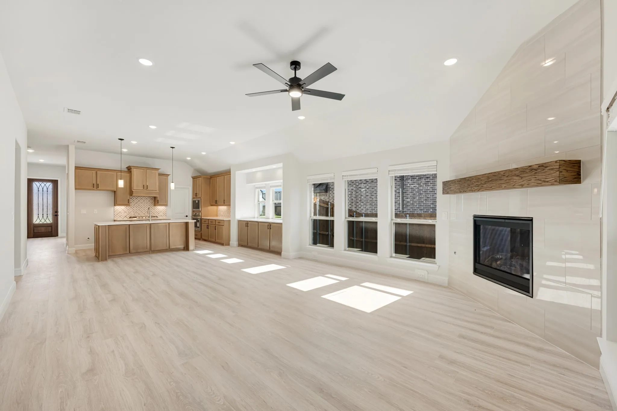 Single Family Residence For Sale in Collin County , 909 Firewood Way, Anna, Texas 75409, 4 Bedroom, 2 Bathroom, 3 Garage spaces, 2,034 Sqft, built in 2026, mls#21296810, Real Estate Agent in Anna, Homes For Sale in Collin county, Homes For Sale in Anna, Realtor in Anna Texas, Real Estate Brokerage Independent Realty Texas, Luminita Cordes Realtor