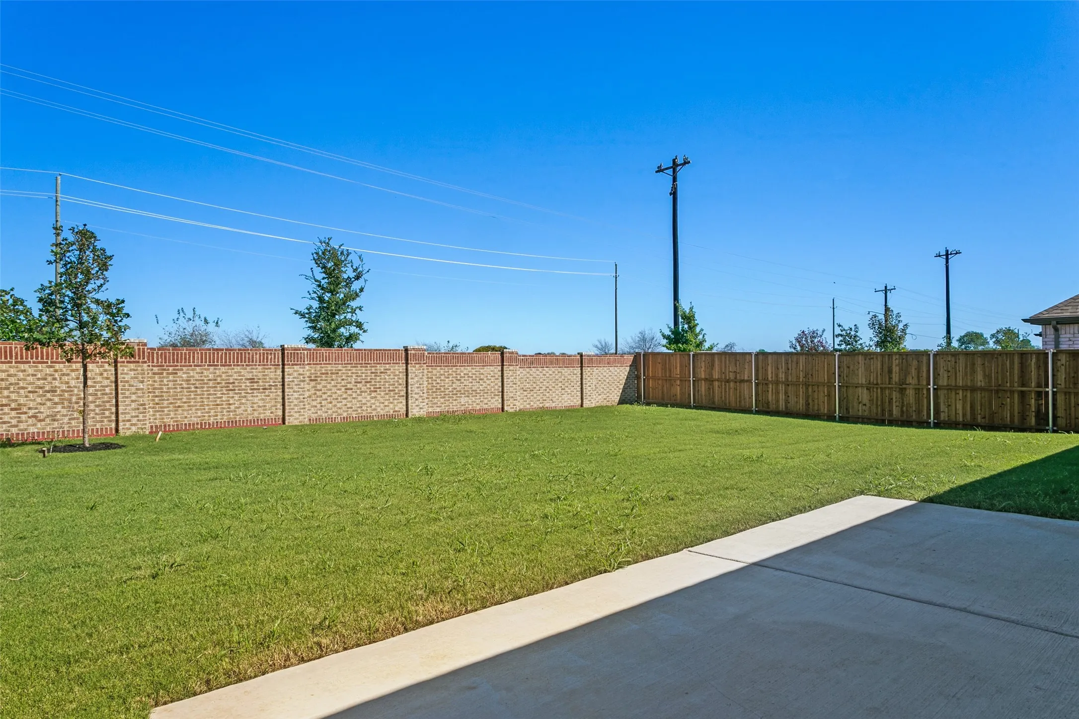 Single Family Residence For Sale in Denton County , 124 Hudson Lane, Justin, Texas 76247, 3 Bedroom, 2 Bathroom, 2 Garage spaces, 2,091 Sqft, built in 2026, mls#21296778, Real Estate Agent in Justin, Homes For Sale in Denton county, Homes For Sale in Justin, Realtor in Justin Texas, Real Estate Brokerage Independent Realty Texas, Luminita Cordes Realtor