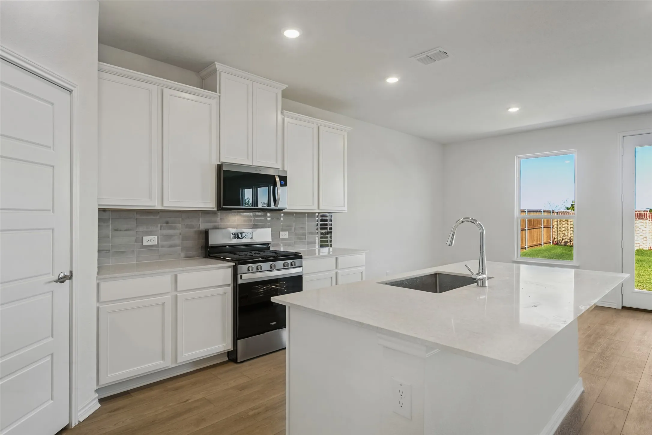 Single Family Residence For Sale in Denton County , 124 Hudson Lane, Justin, Texas 76247, 3 Bedroom, 2 Bathroom, 2 Garage spaces, 2,091 Sqft, built in 2026, mls#21296778, Real Estate Agent in Justin, Homes For Sale in Denton county, Homes For Sale in Justin, Realtor in Justin Texas, Real Estate Brokerage Independent Realty Texas, Luminita Cordes Realtor