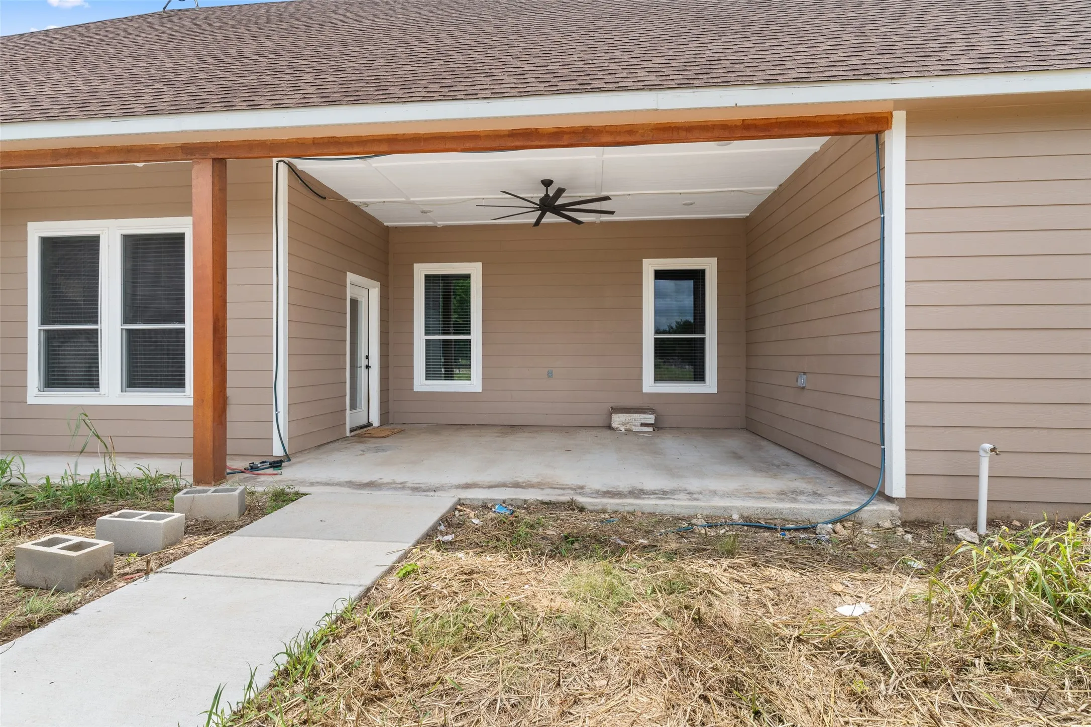 Single Family Residence For Sale in Johnson County , 1754 Riverview Drive, Cleburne, Texas 76033, 4 Bedroom, 3 Bathroom, 2 Garage spaces, 3,178 Sqft, built in 2023, mls#21295617, Real Estate Agent in Cleburne, Homes For Sale in Johnson county, Homes For Sale in Cleburne, Realtor in Cleburne Texas, Real Estate Brokerage Independent Realty Texas, Luminita Cordes Realtor