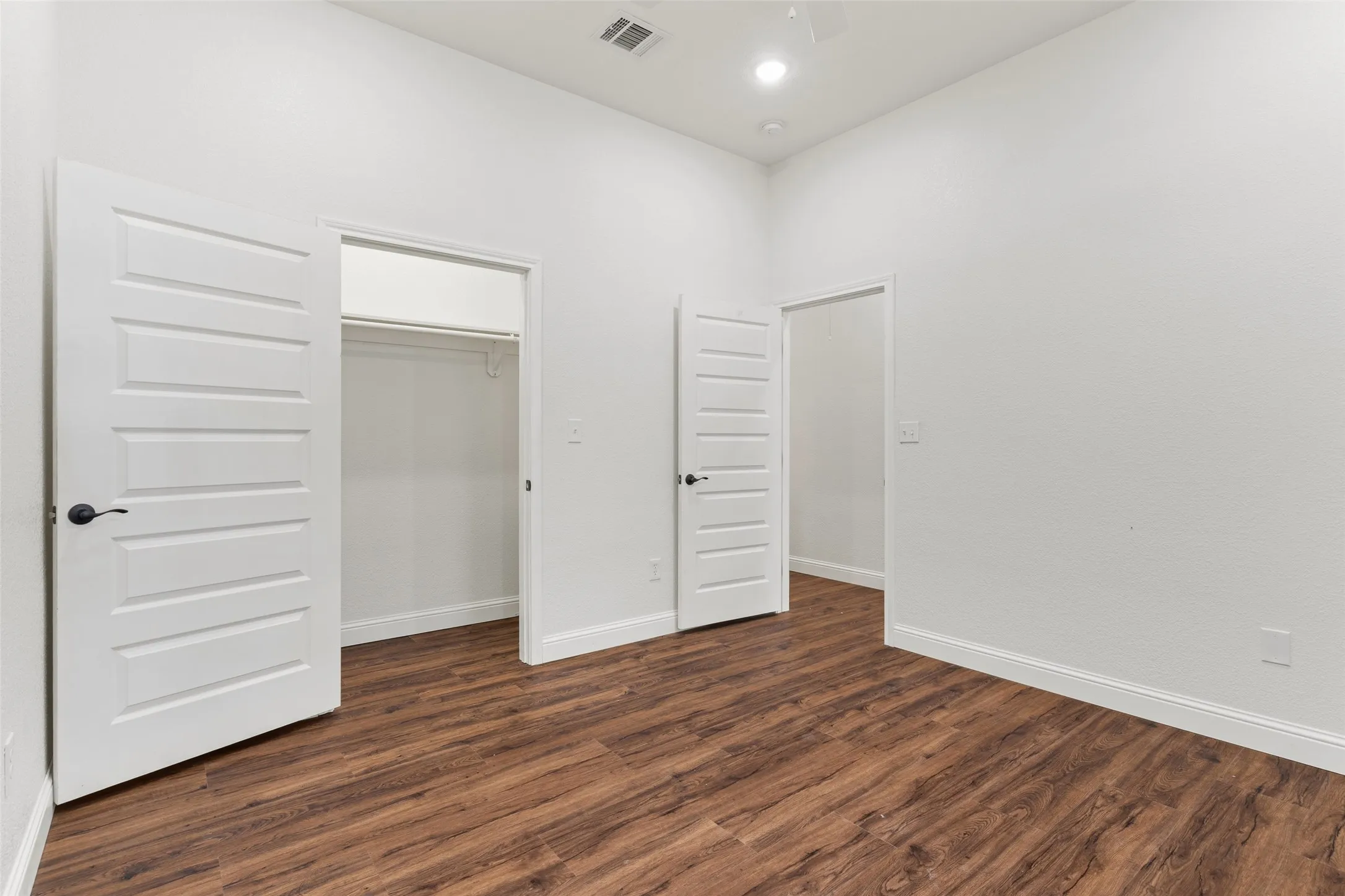 Single Family Residence For Sale in Johnson County , 1754 Riverview Drive, Cleburne, Texas 76033, 4 Bedroom, 3 Bathroom, 2 Garage spaces, 3,178 Sqft, built in 2023, mls#21295617, Real Estate Agent in Cleburne, Homes For Sale in Johnson county, Homes For Sale in Cleburne, Realtor in Cleburne Texas, Real Estate Brokerage Independent Realty Texas, Luminita Cordes Realtor
