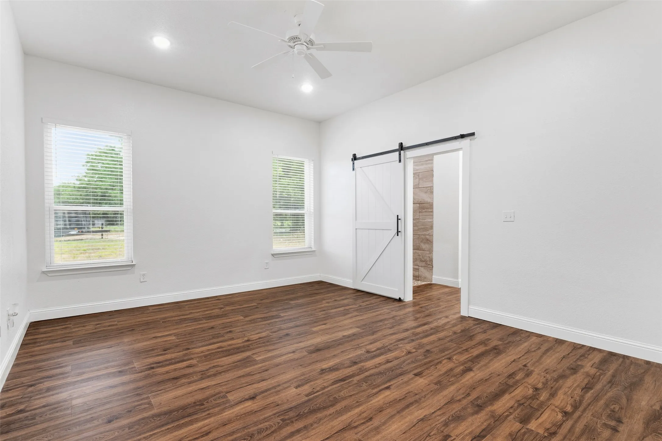 Single Family Residence For Sale in Johnson County , 1754 Riverview Drive, Cleburne, Texas 76033, 4 Bedroom, 3 Bathroom, 2 Garage spaces, 3,178 Sqft, built in 2023, mls#21295617, Real Estate Agent in Cleburne, Homes For Sale in Johnson county, Homes For Sale in Cleburne, Realtor in Cleburne Texas, Real Estate Brokerage Independent Realty Texas, Luminita Cordes Realtor
