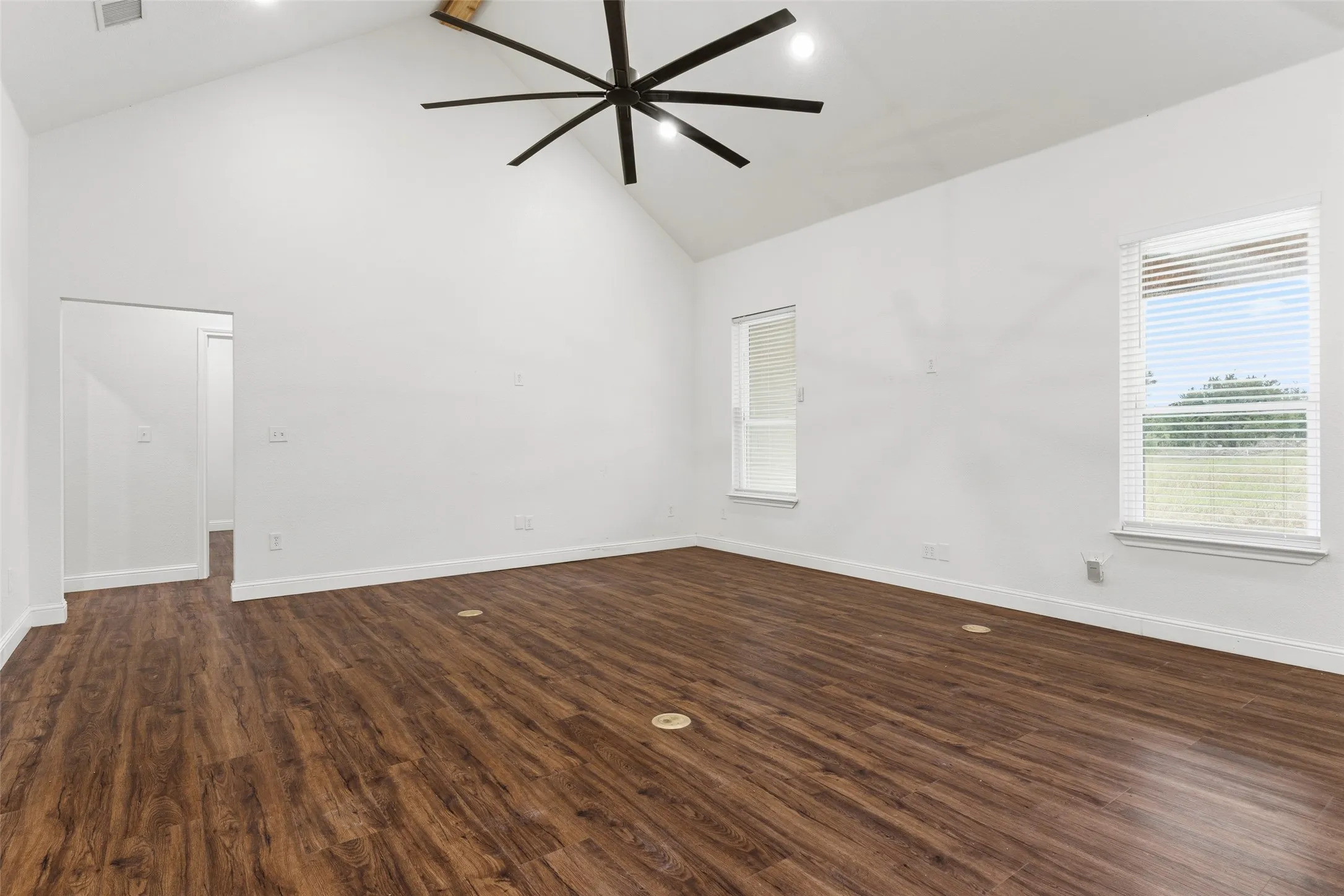 Single Family Residence For Sale in Johnson County , 1754 Riverview Drive, Cleburne, Texas 76033, 4 Bedroom, 3 Bathroom, 2 Garage spaces, 3,178 Sqft, built in 2023, mls#21295617, Real Estate Agent in Cleburne, Homes For Sale in Johnson county, Homes For Sale in Cleburne, Realtor in Cleburne Texas, Real Estate Brokerage Independent Realty Texas, Luminita Cordes Realtor
