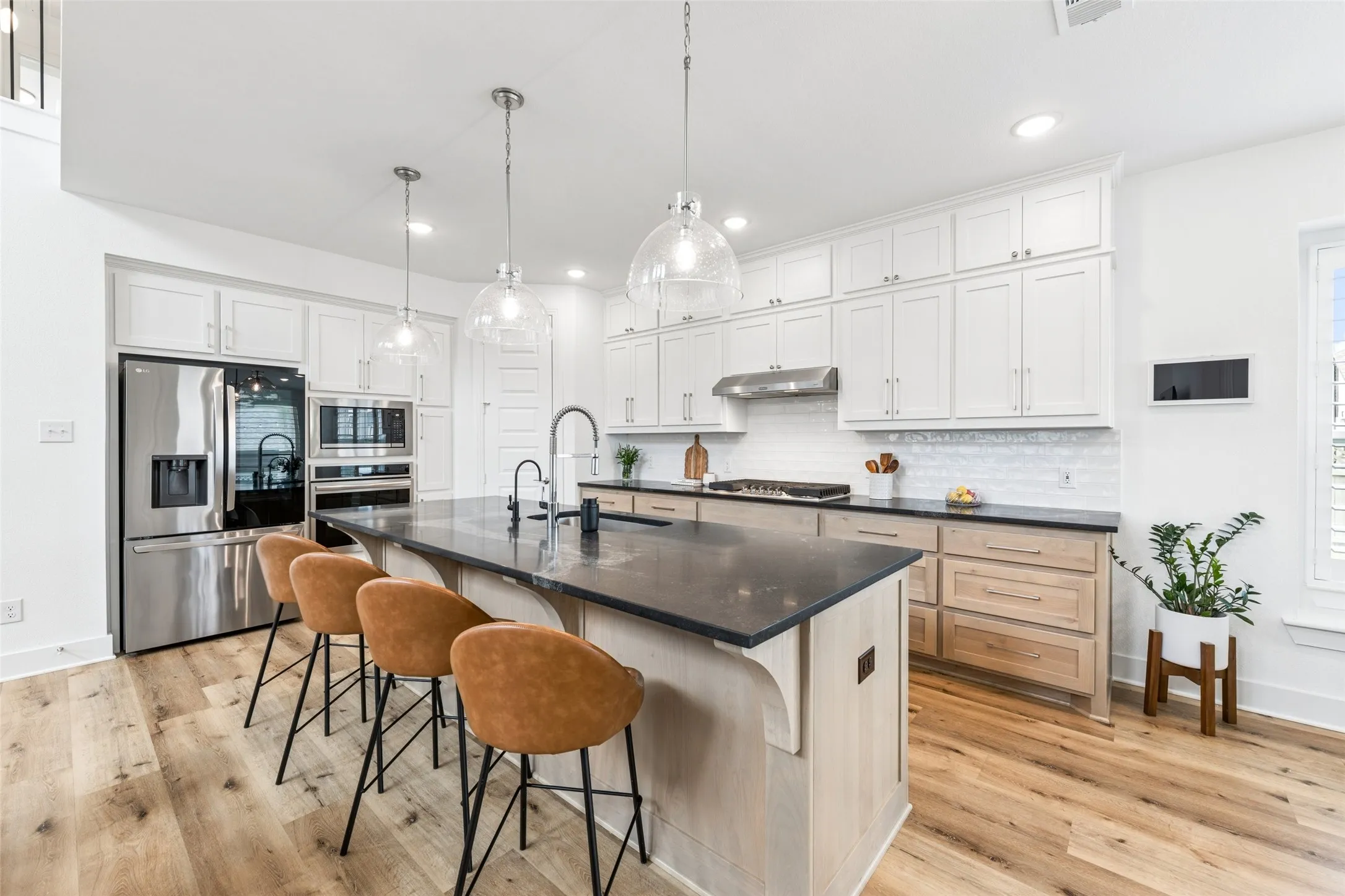 Single Family Residence For Sale in Denton County , 2301 Jack Rabbit Way, Northlake, Texas 76247, 4 Bedroom, 3 Bathroom, 2 Garage spaces, 2,454 Sqft, built in 2022, mls#21275648, Real Estate Agent in Northlake, Homes For Sale in Denton county, Homes For Sale in Northlake, Realtor in Northlake Texas, Real Estate Brokerage Independent Realty Texas, Luminita Cordes Realtor
