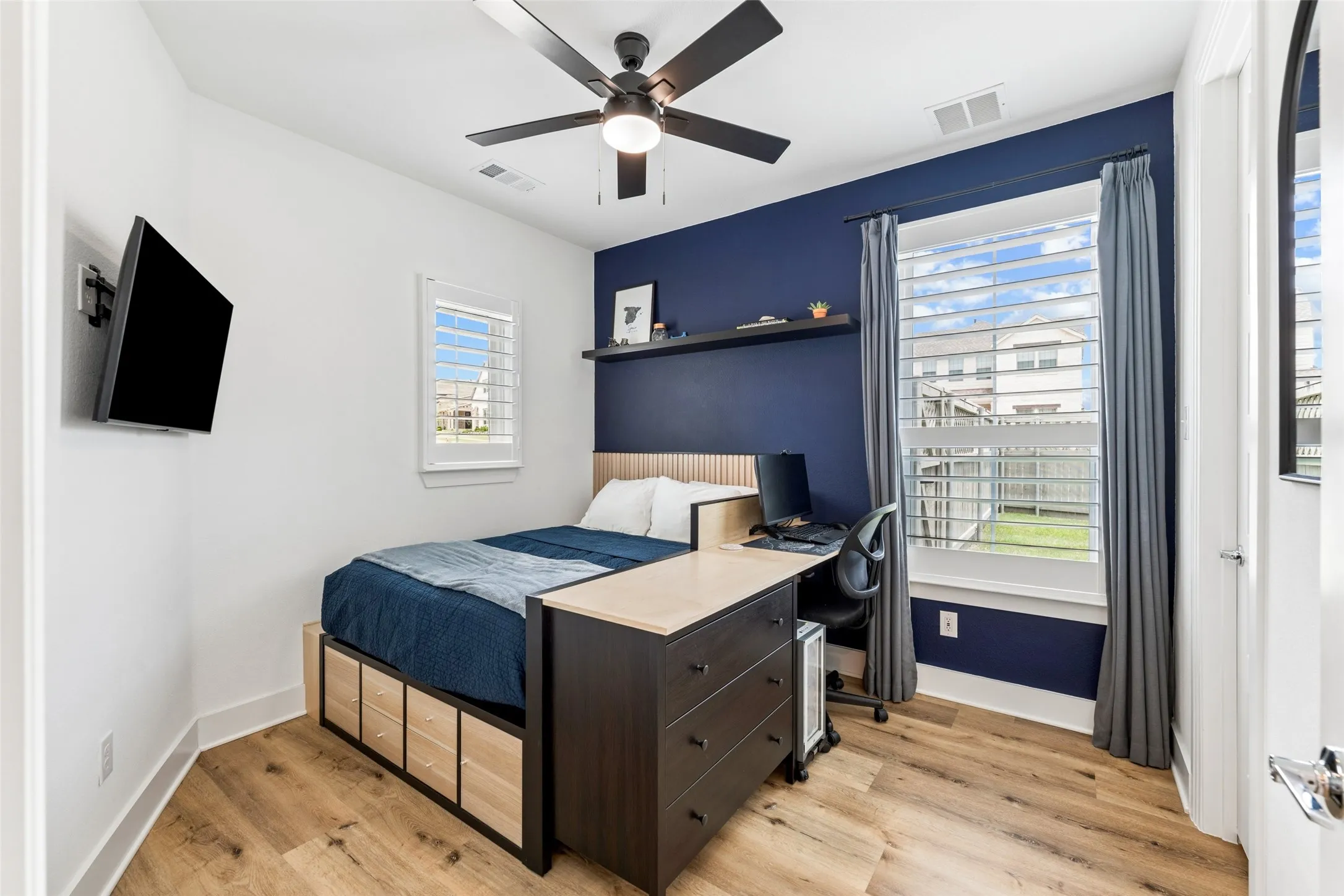 Single Family Residence For Sale in Denton County , 2301 Jack Rabbit Way, Northlake, Texas 76247, 4 Bedroom, 3 Bathroom, 2 Garage spaces, 2,454 Sqft, built in 2022, mls#21275648, Real Estate Agent in Northlake, Homes For Sale in Denton county, Homes For Sale in Northlake, Realtor in Northlake Texas, Real Estate Brokerage Independent Realty Texas, Luminita Cordes Realtor