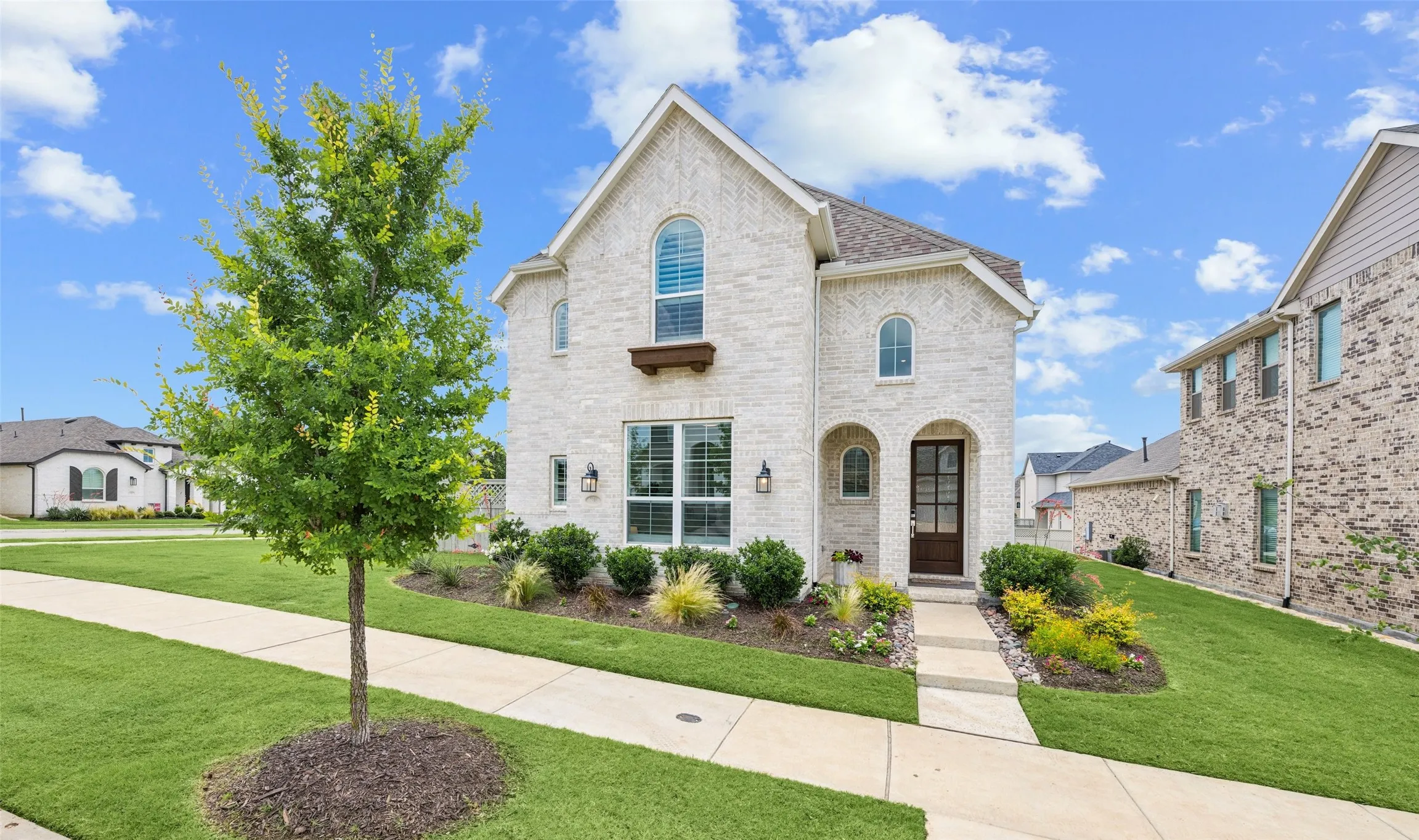 Single Family Residence For Sale in Denton County , 2301 Jack Rabbit Way, Northlake, Texas 76247, 4 Bedroom, 3 Bathroom, 2 Garage spaces, 2,454 Sqft, built in 2022, mls#21275648, Real Estate Agent in Northlake, Homes For Sale in Denton county, Homes For Sale in Northlake, Realtor in Northlake Texas, Real Estate Brokerage Independent Realty Texas, Luminita Cordes Realtor