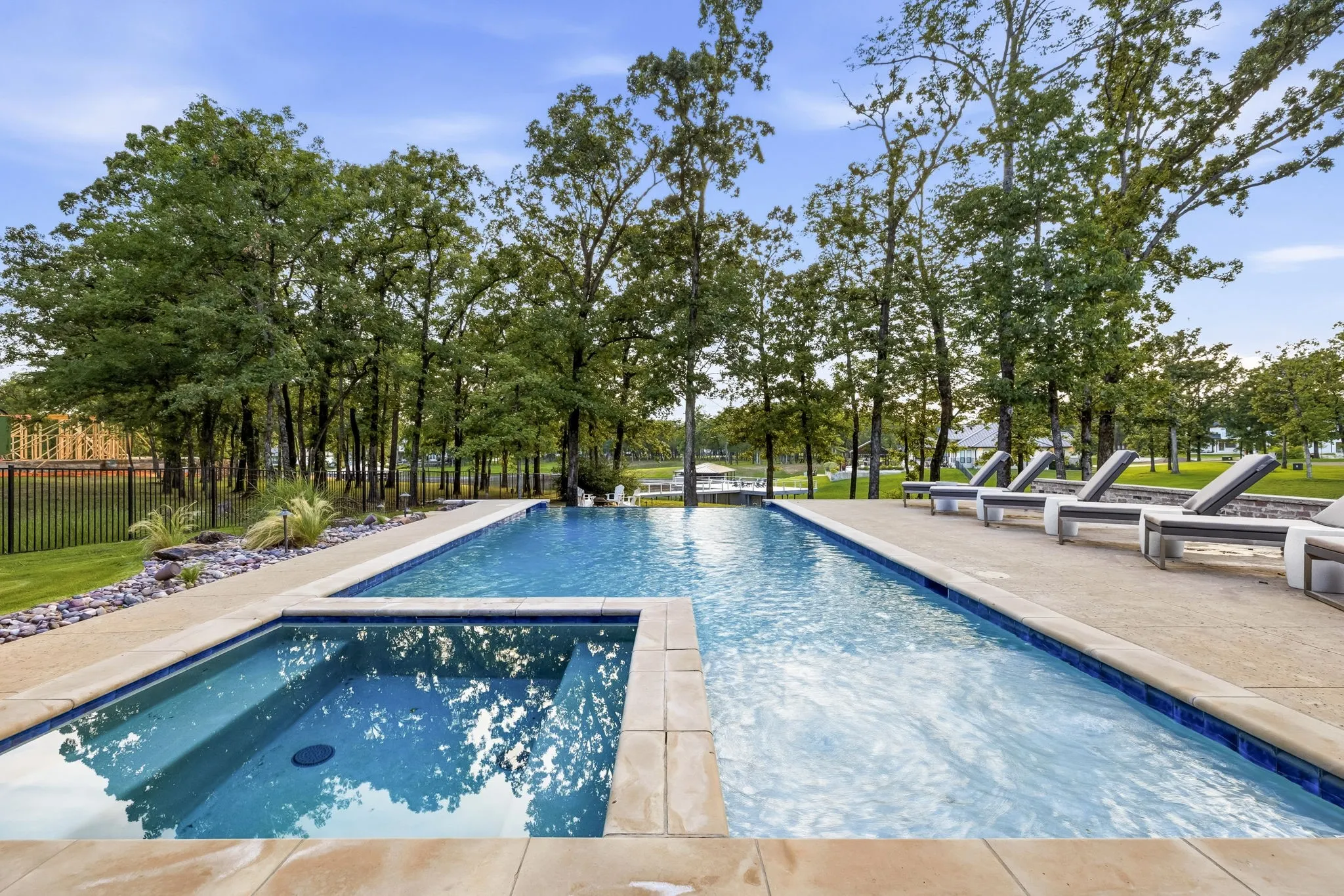 Single Family Residence For Sale in Henderson County , 201 Sandpiper Drive, Mabank, Texas 75156, 5 Bedroom, 6 Bathroom, 3 Garage spaces, 4,262 Sqft, built in 2021, mls#21288518, Real Estate Agent in Mabank, Homes For Sale in Henderson county, Homes For Sale in Mabank, Realtor in Mabank Texas, Real Estate Brokerage Independent Realty Texas, Luminita Cordes Realtor