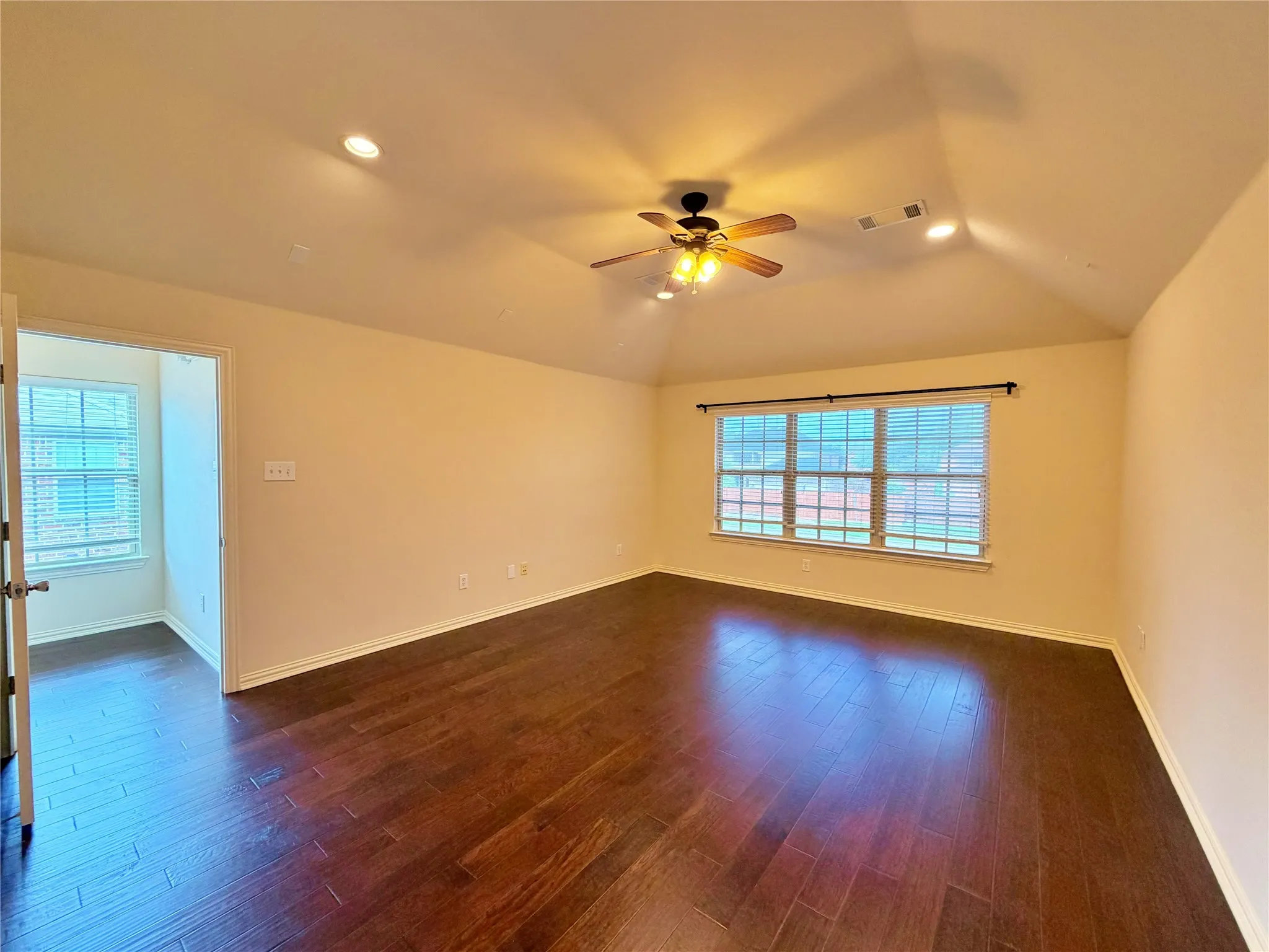 Also can be 5th bedroom