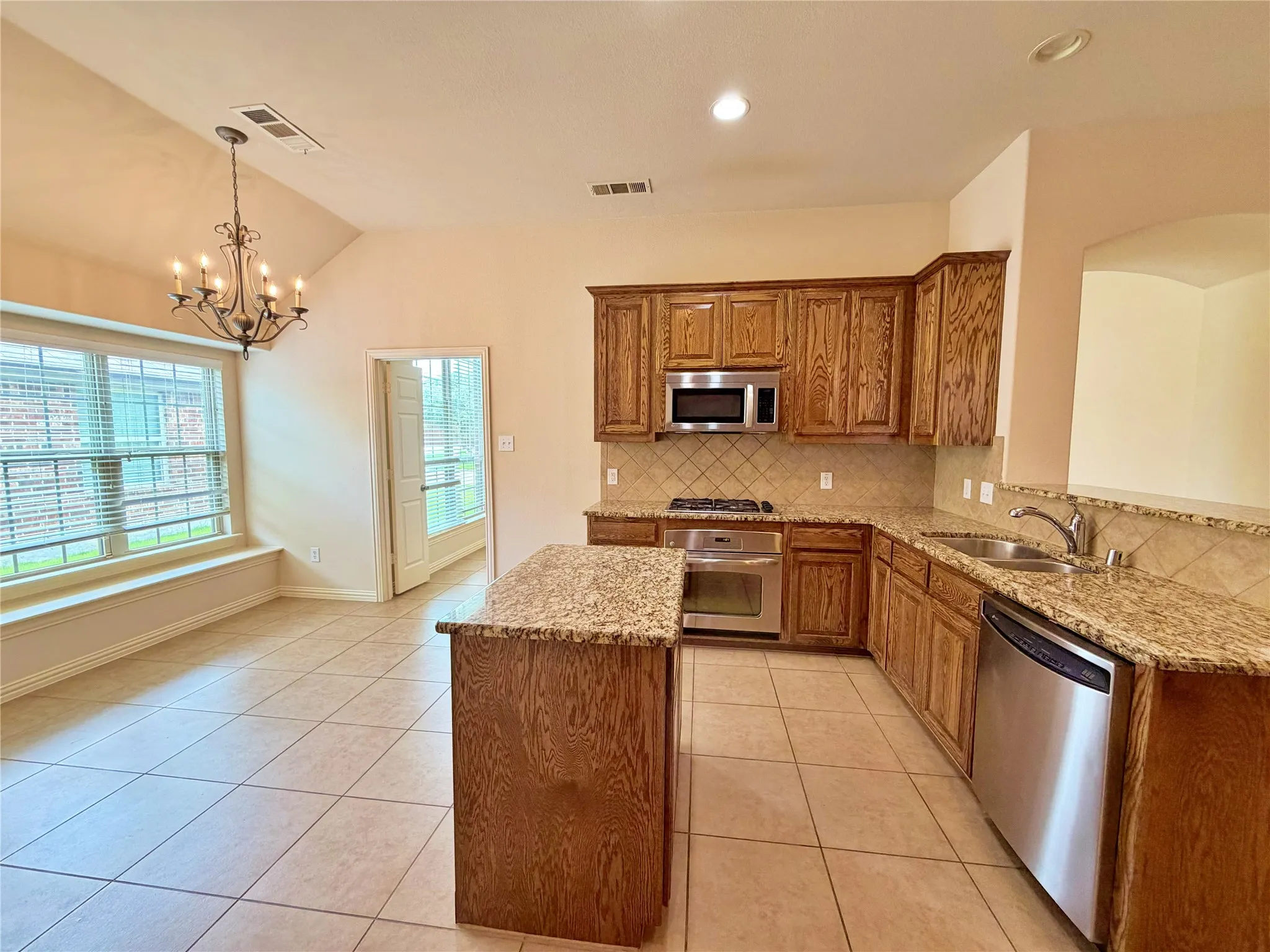 Single Family Residence For Rent in Dallas County , 7105 Handen Drive, Rowlett, Texas 75089, 4 Bedrooms, 3 Bathrooms, 2 Garage spaces, 2,680 Sqft, built in 2010, Price $2,500, mls#21295451, Real Estate Agent in Rowlett, Homes For Rent in Dallas county, Homes For Rent in Rowlett, Realtor in Rowlett Texas, Real Estate Brokerage Independent Realty Texas, Luminita Cordes Realtor
