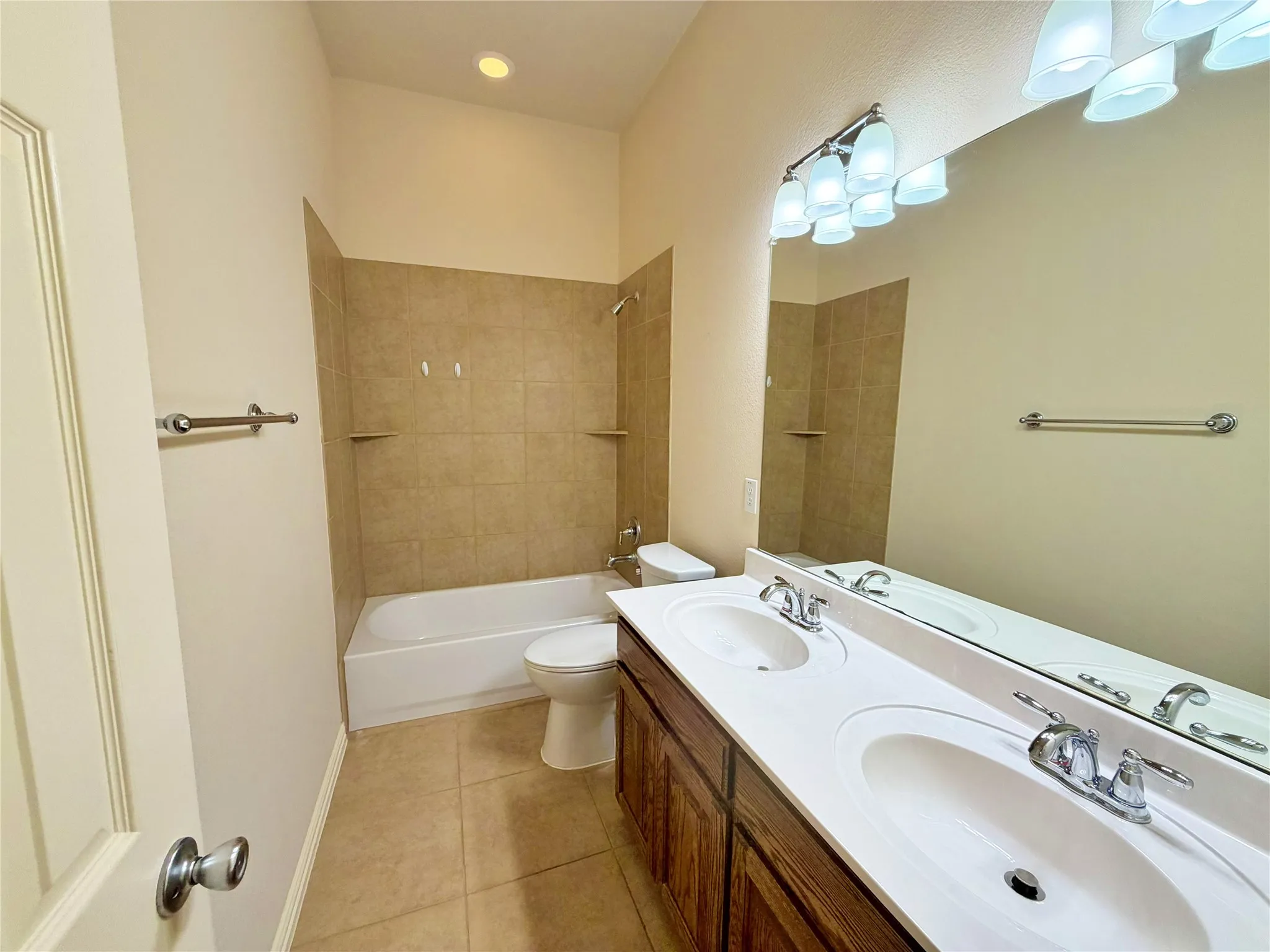 Single Family Residence For Rent in Dallas County , 7105 Handen Drive, Rowlett, Texas 75089, 4 Bedrooms, 3 Bathrooms, 2 Garage spaces, 2,680 Sqft, built in 2010, Price $2,500, mls#21295451, Real Estate Agent in Rowlett, Homes For Rent in Dallas county, Homes For Rent in Rowlett, Realtor in Rowlett Texas, Real Estate Brokerage Independent Realty Texas, Luminita Cordes Realtor