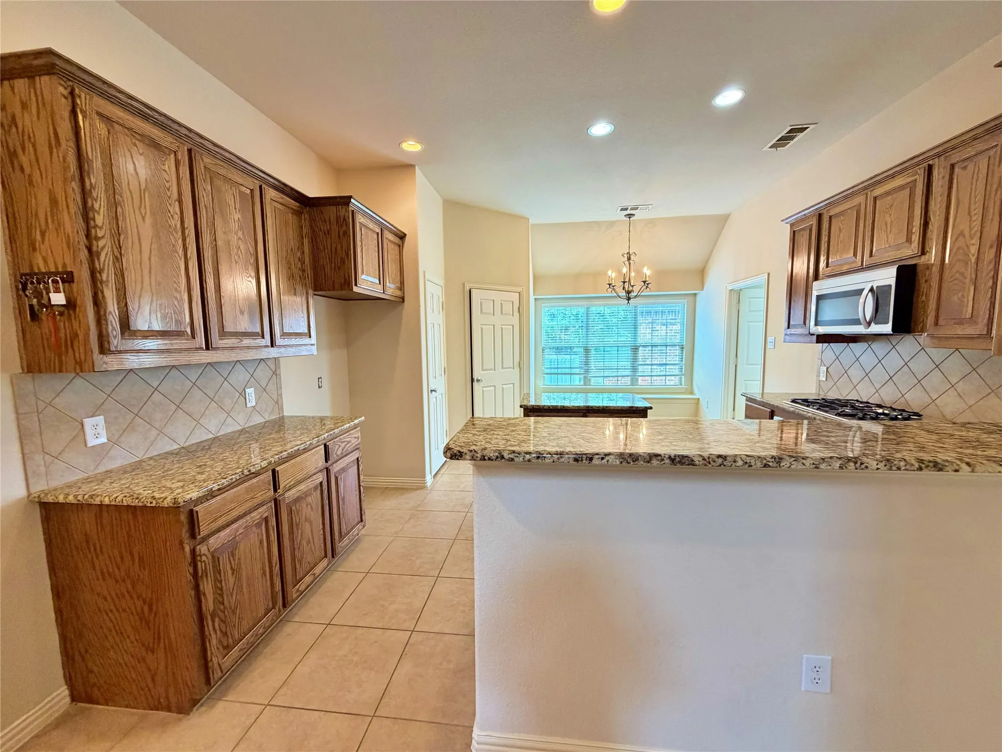 Single Family Residence For Rent in Dallas County , 7105 Handen Drive, Rowlett, Texas 75089, 4 Bedrooms, 3 Bathrooms, 2 Garage spaces, 2,680 Sqft, built in 2010, Price $2,500, mls#21295451, Real Estate Agent in Rowlett, Homes For Rent in Dallas county, Homes For Rent in Rowlett, Realtor in Rowlett Texas, Real Estate Brokerage Independent Realty Texas, Luminita Cordes Realtor