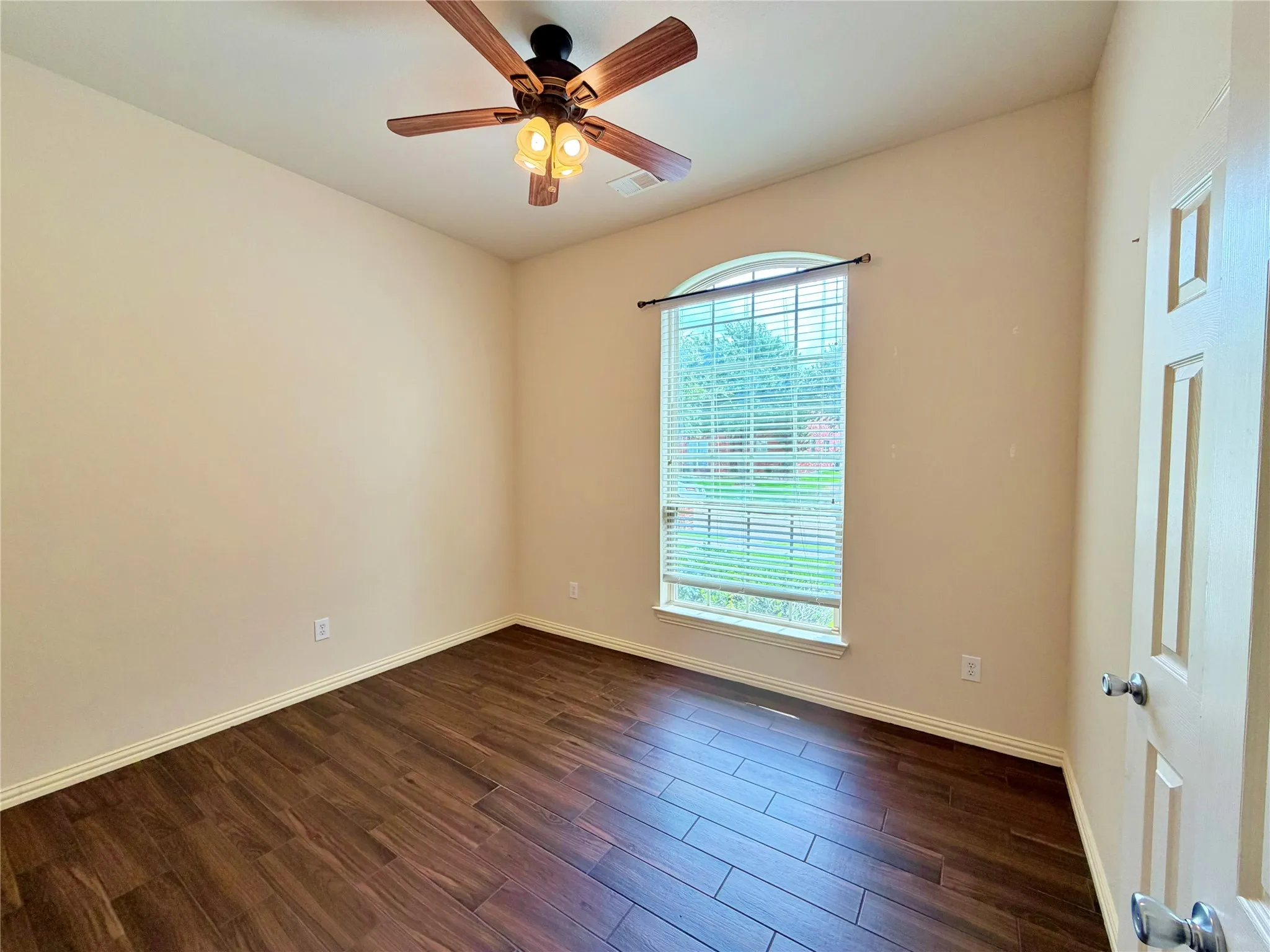 Single Family Residence For Rent in Dallas County , 7105 Handen Drive, Rowlett, Texas 75089, 4 Bedrooms, 3 Bathrooms, 2 Garage spaces, 2,680 Sqft, built in 2010, Price $2,500, mls#21295451, Real Estate Agent in Rowlett, Homes For Rent in Dallas county, Homes For Rent in Rowlett, Realtor in Rowlett Texas, Real Estate Brokerage Independent Realty Texas, Luminita Cordes Realtor
