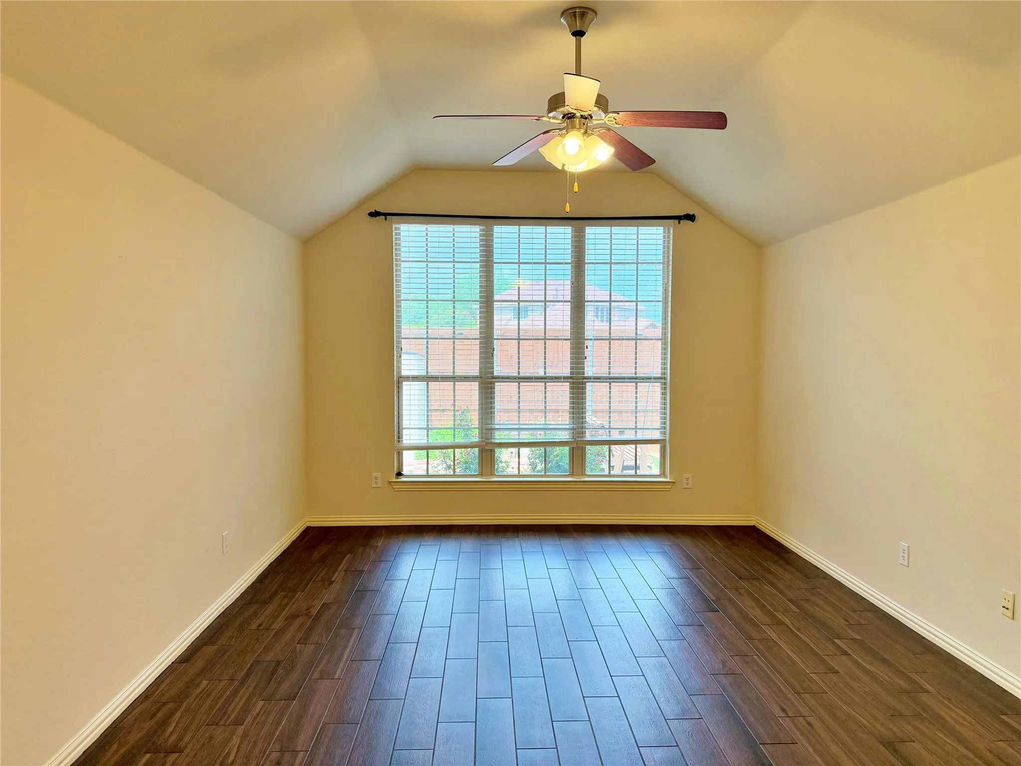 Single Family Residence For Rent in Dallas County , 7105 Handen Drive, Rowlett, Texas 75089, 4 Bedrooms, 3 Bathrooms, 2 Garage spaces, 2,680 Sqft, built in 2010, Price $2,500, mls#21295451, Real Estate Agent in Rowlett, Homes For Rent in Dallas county, Homes For Rent in Rowlett, Realtor in Rowlett Texas, Real Estate Brokerage Independent Realty Texas, Luminita Cordes Realtor