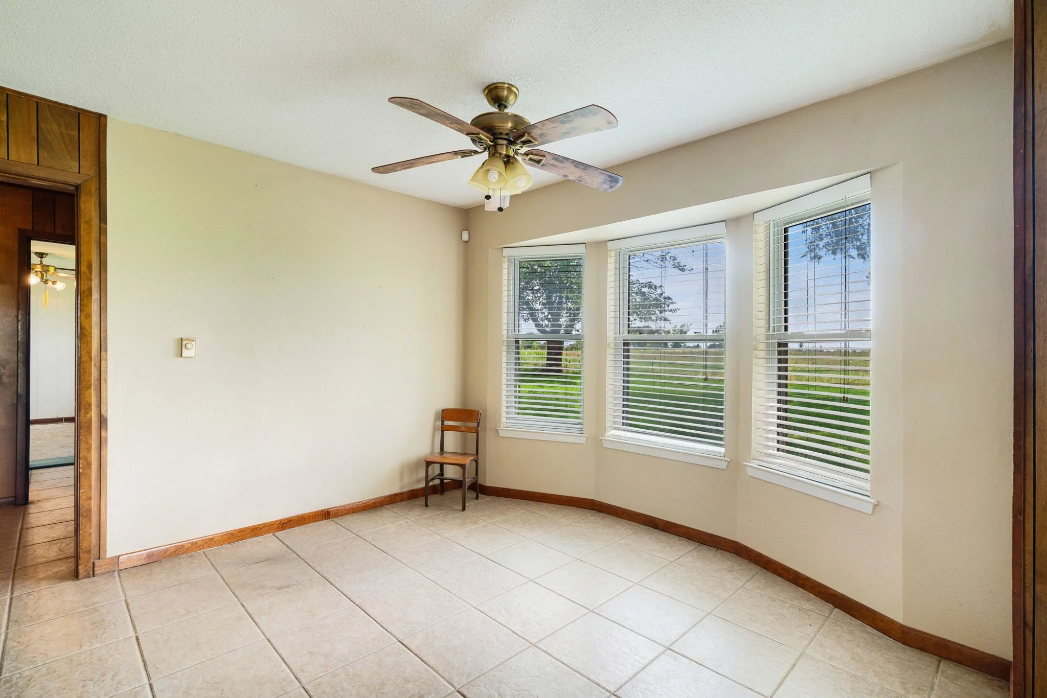 Single Family Residence For Sale in Lamar County , 7484 Highway 271 S, Pattonville, Texas 75468, 4 Bedroom, 3 Bathroom, 2 Garage spaces, 2,306 Sqft, built in 0, mls#21289886, Real Estate Agent in Pattonville, Homes For Sale in Lamar county, Homes For Sale in Pattonville, Realtor in Pattonville Texas, Real Estate Brokerage Independent Realty Texas, Luminita Cordes Realtor