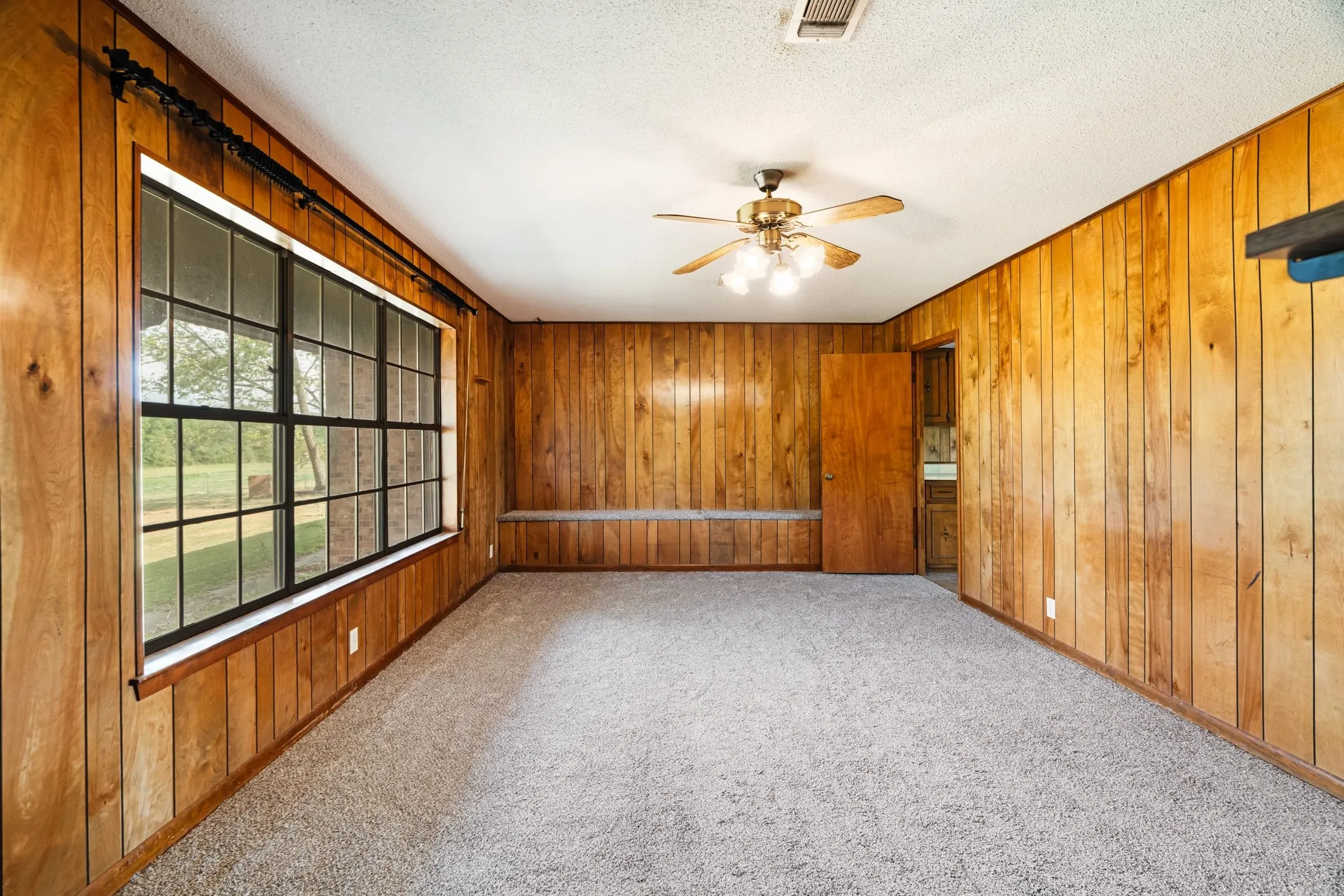 Single Family Residence For Sale in Lamar County , 7484 Highway 271 S, Pattonville, Texas 75468, 4 Bedroom, 3 Bathroom, 2 Garage spaces, 2,306 Sqft, built in 0, mls#21289886, Real Estate Agent in Pattonville, Homes For Sale in Lamar county, Homes For Sale in Pattonville, Realtor in Pattonville Texas, Real Estate Brokerage Independent Realty Texas, Luminita Cordes Realtor