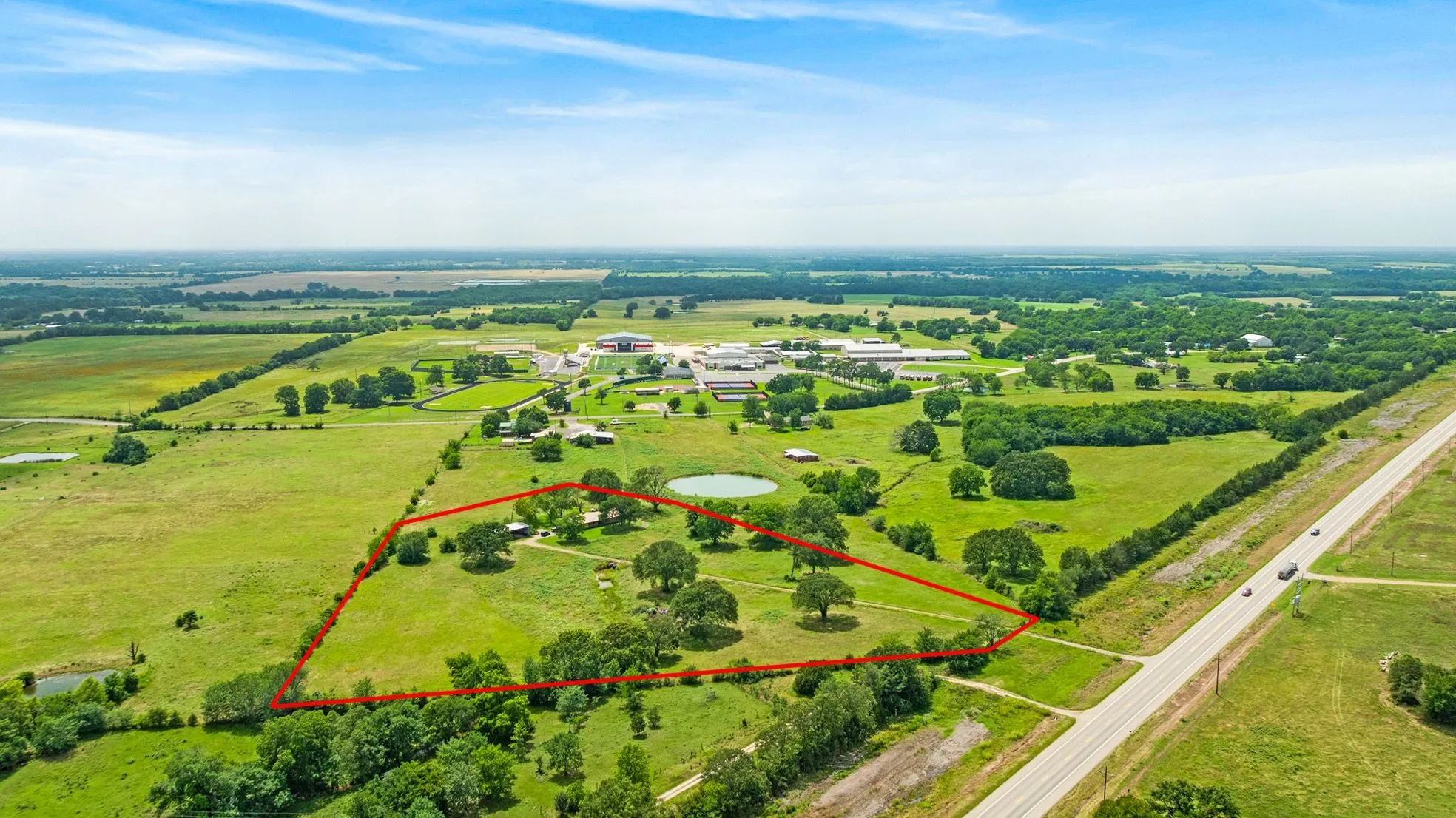 Single Family Residence For Sale in Lamar County , 7484 Highway 271 S, Pattonville, Texas 75468, 4 Bedroom, 3 Bathroom, 2 Garage spaces, 2,306 Sqft, built in 0, mls#21289886, Real Estate Agent in Pattonville, Homes For Sale in Lamar county, Homes For Sale in Pattonville, Realtor in Pattonville Texas, Real Estate Brokerage Independent Realty Texas, Luminita Cordes Realtor
