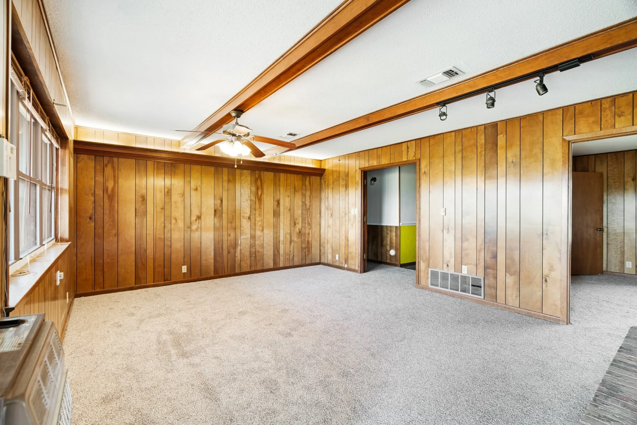 Single Family Residence For Sale in Lamar County , 7484 Highway 271 S, Pattonville, Texas 75468, 4 Bedroom, 3 Bathroom, 2 Garage spaces, 2,306 Sqft, built in 0, mls#21289886, Real Estate Agent in Pattonville, Homes For Sale in Lamar county, Homes For Sale in Pattonville, Realtor in Pattonville Texas, Real Estate Brokerage Independent Realty Texas, Luminita Cordes Realtor