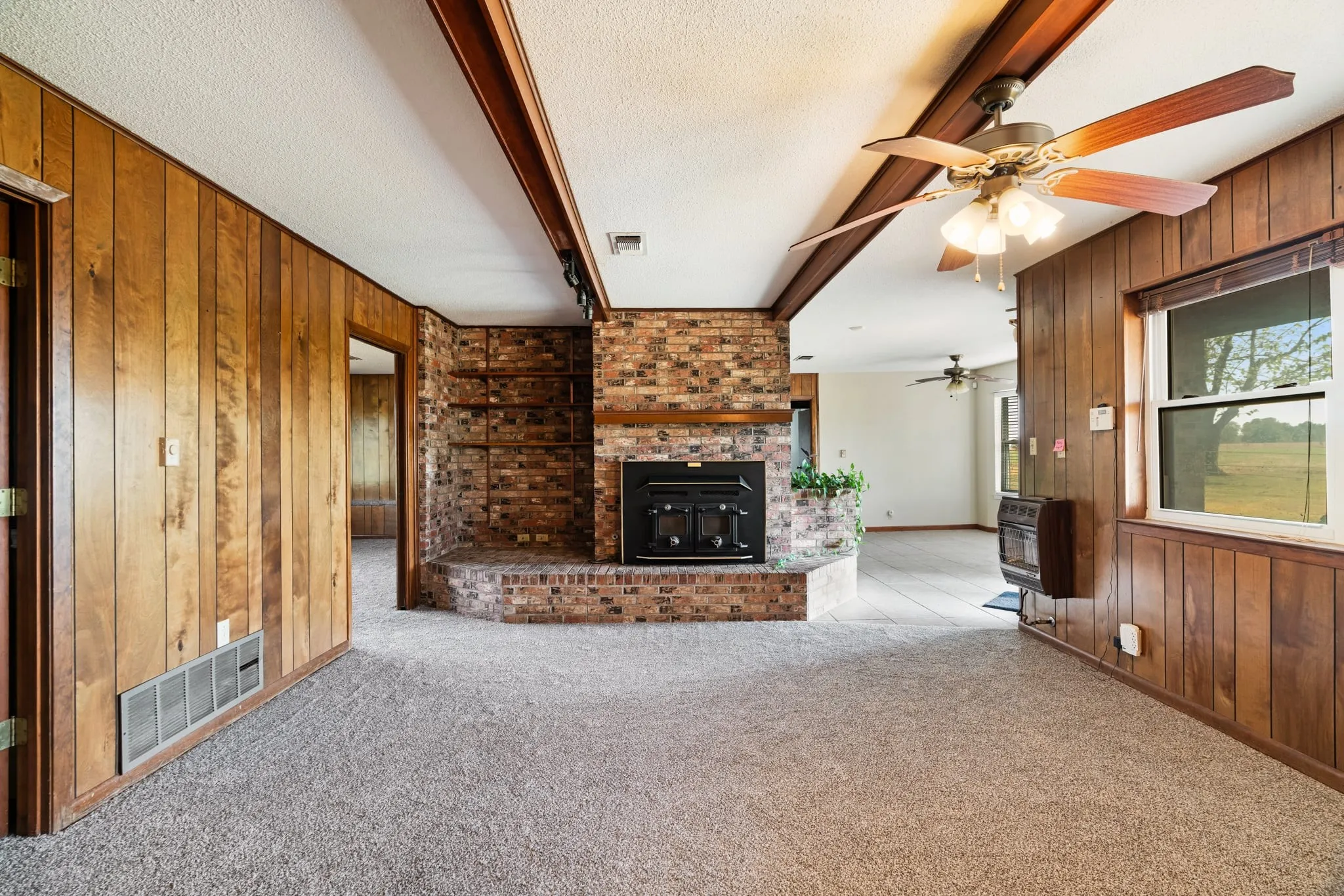 Single Family Residence For Sale in Lamar County , 7484 Highway 271 S, Pattonville, Texas 75468, 4 Bedroom, 3 Bathroom, 2 Garage spaces, 2,306 Sqft, built in 0, mls#21289886, Real Estate Agent in Pattonville, Homes For Sale in Lamar county, Homes For Sale in Pattonville, Realtor in Pattonville Texas, Real Estate Brokerage Independent Realty Texas, Luminita Cordes Realtor