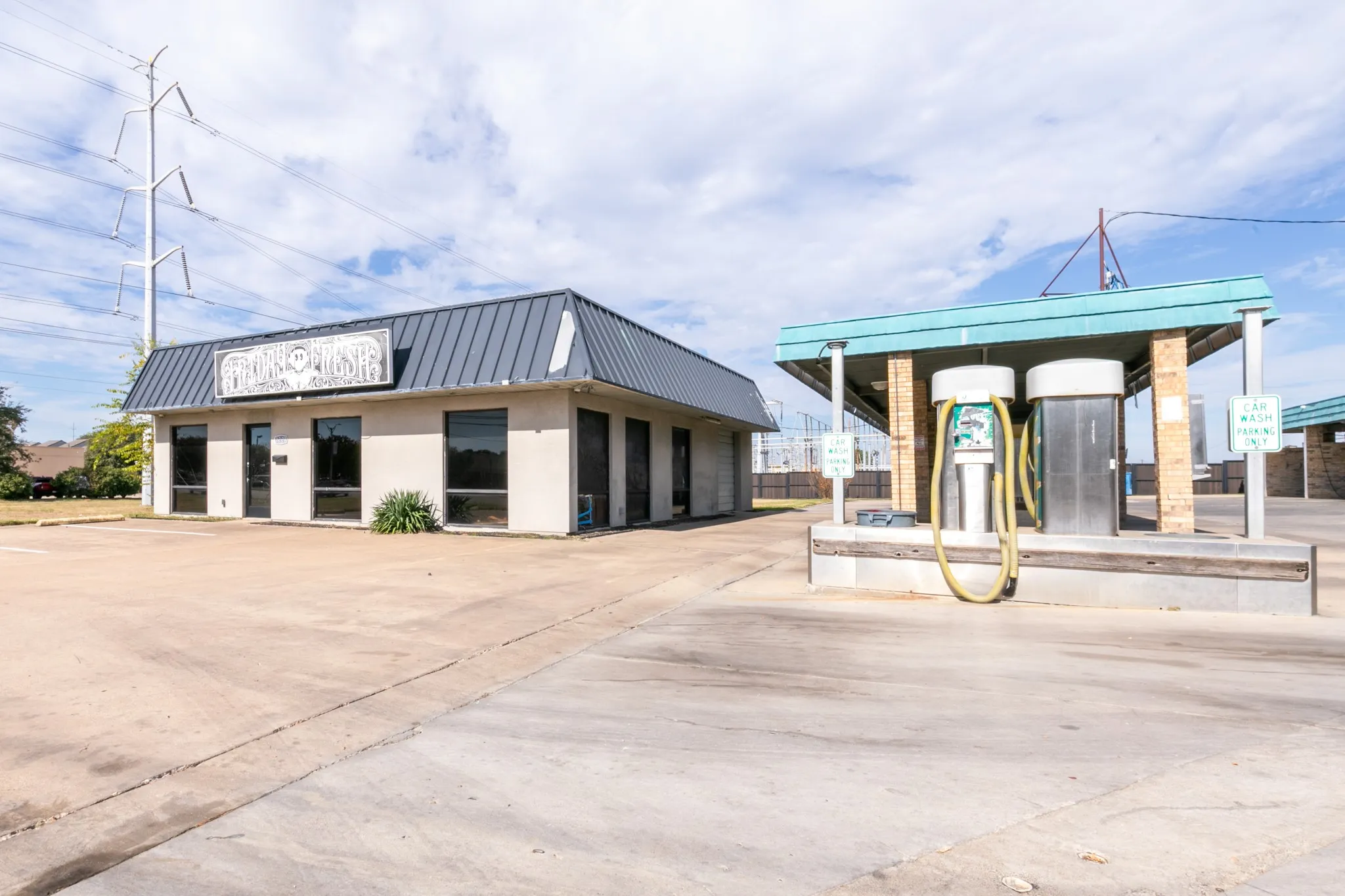 Retail For Sale in Tarrant County , 2235 E Pioneer Parkway, Arlington, Texas 76010, 0, 0, Garage spaces, 0 Sqft, built in 1983, Price $1,250,000, mls#21294937, Real Estate Agent in Arlington, Homes For Sale in Tarrant county, Homes For Sale in Arlington, Realtor in Arlington Texas, Real Estate Brokerage Independent Realty Texas, Luminita Cordes Realtor
