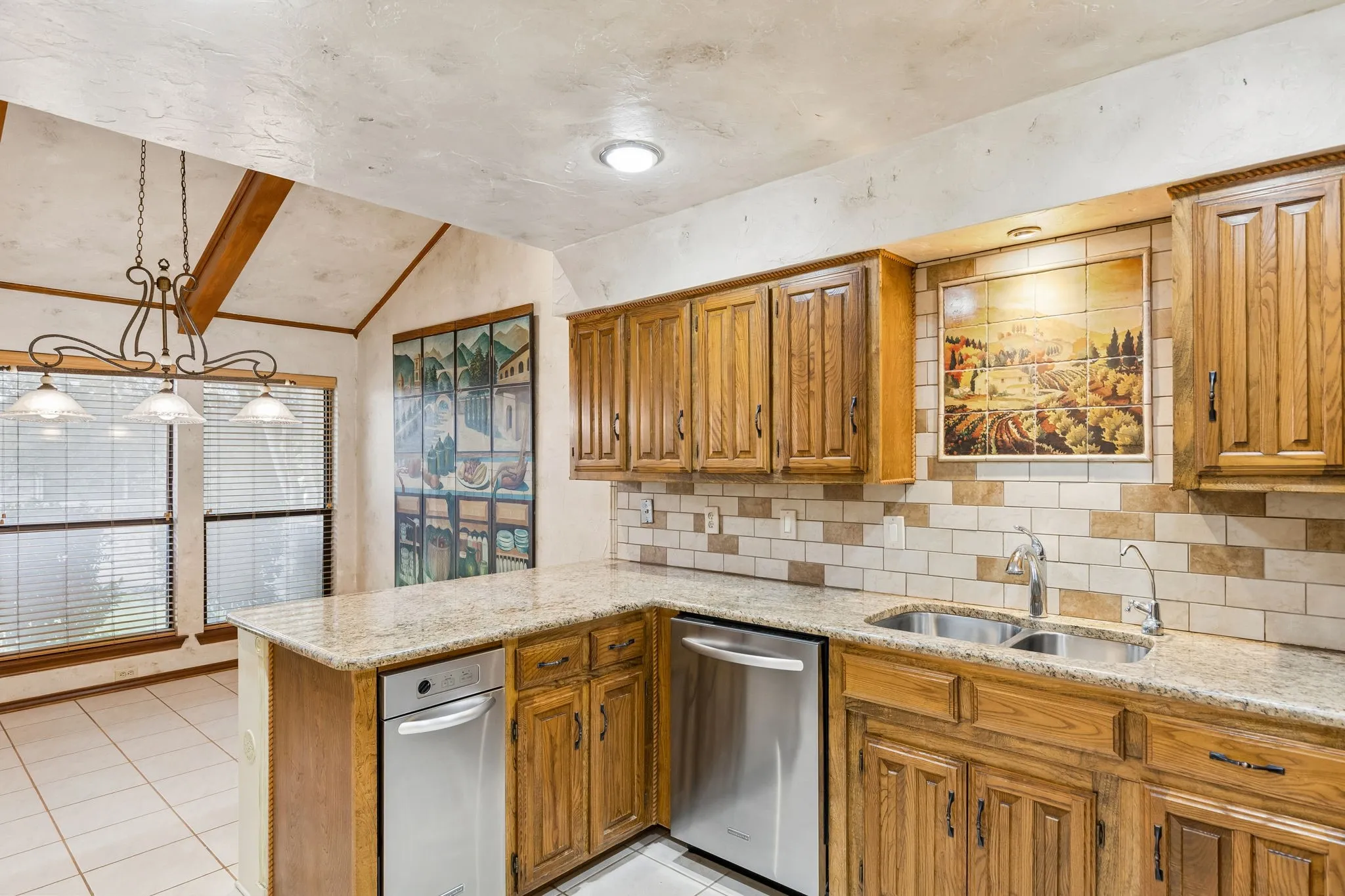 Single Family Residence For Sale in Collin County , 3704 Big Horn Trail, Plano, Texas 75075, 4 Bedrooms, 3 Bathrooms, 2 Garage spaces, 2,390 Sqft, built in 1978, Price $399,900, mls#21296956, Real Estate Agent in Plano, Homes For Sale in Collin county, Homes For Sale in Plano, Realtor in Plano Texas, Real Estate Brokerage Independent Realty Texas, Luminita Cordes Realtor