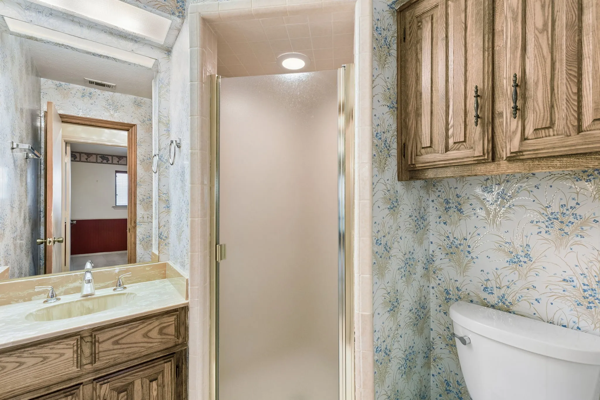 Single Family Residence For Sale in Collin County , 3704 Big Horn Trail, Plano, Texas 75075, 4 Bedrooms, 3 Bathrooms, 2 Garage spaces, 2,390 Sqft, built in 1978, Price $399,900, mls#21296956, Real Estate Agent in Plano, Homes For Sale in Collin county, Homes For Sale in Plano, Realtor in Plano Texas, Real Estate Brokerage Independent Realty Texas, Luminita Cordes Realtor