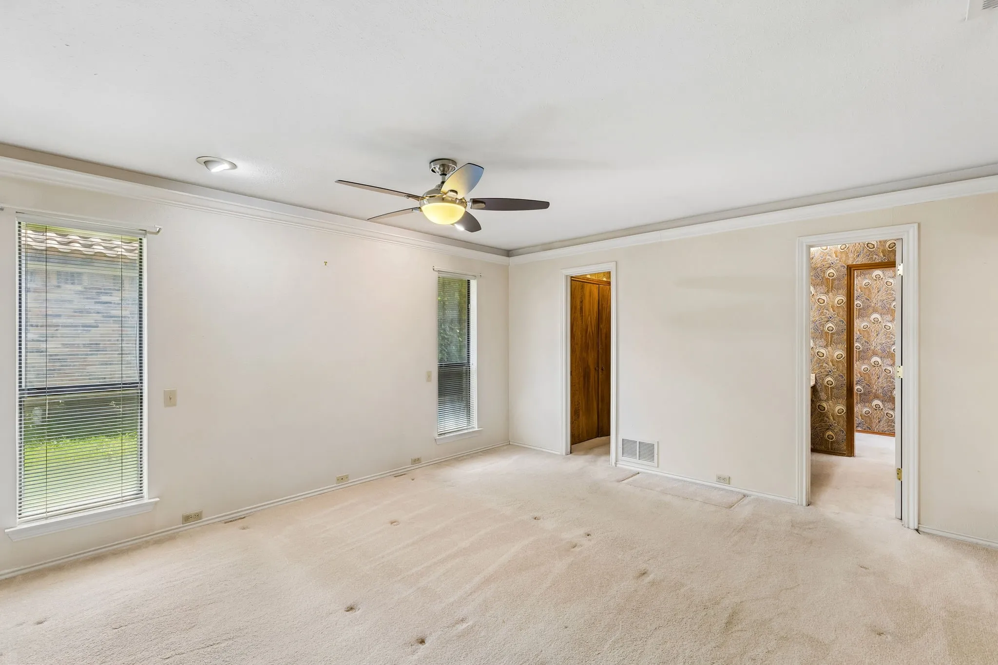 Single Family Residence For Sale in Collin County , 3704 Big Horn Trail, Plano, Texas 75075, 4 Bedrooms, 3 Bathrooms, 2 Garage spaces, 2,390 Sqft, built in 1978, Price $399,900, mls#21296956, Real Estate Agent in Plano, Homes For Sale in Collin county, Homes For Sale in Plano, Realtor in Plano Texas, Real Estate Brokerage Independent Realty Texas, Luminita Cordes Realtor