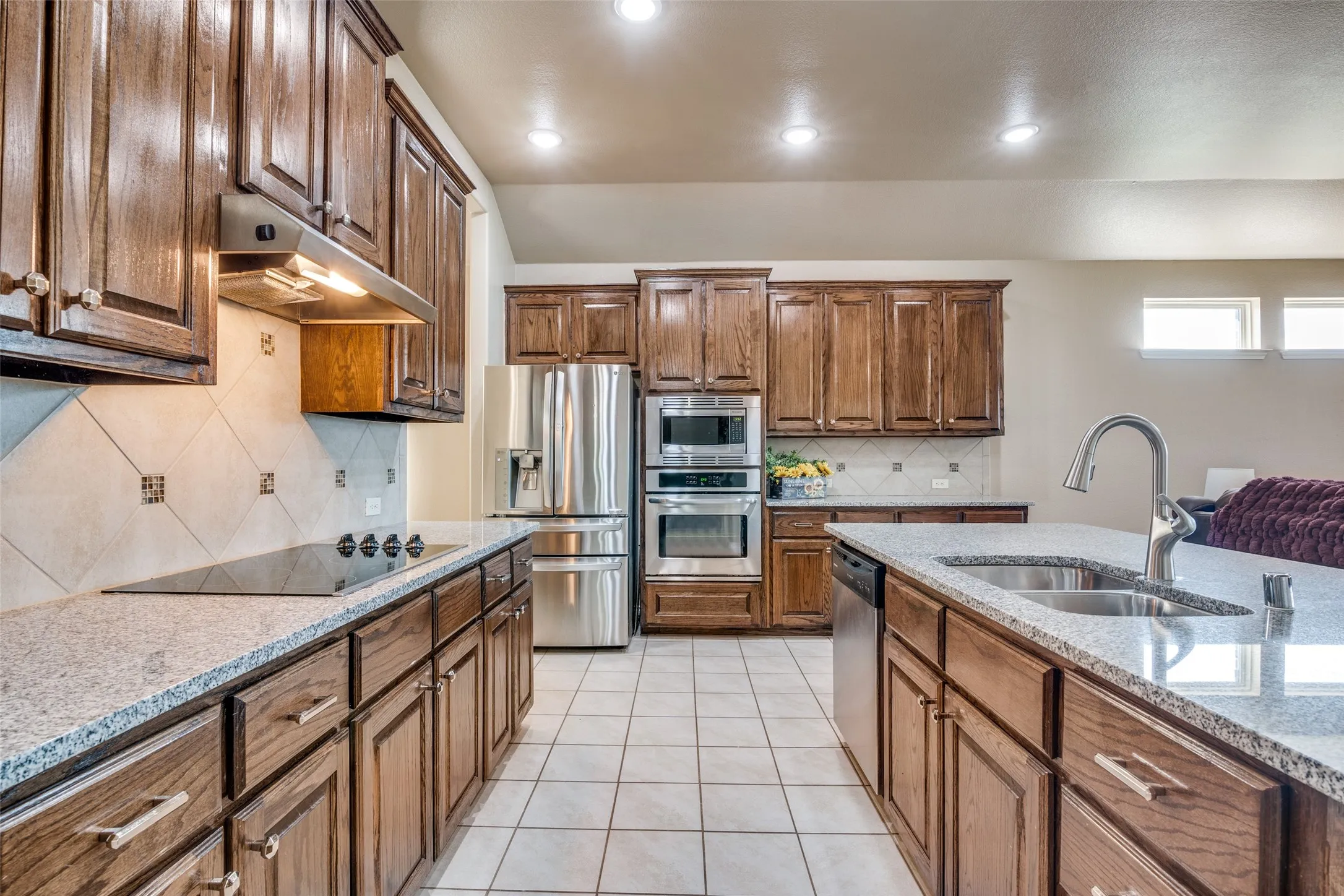 Cabinets galore!