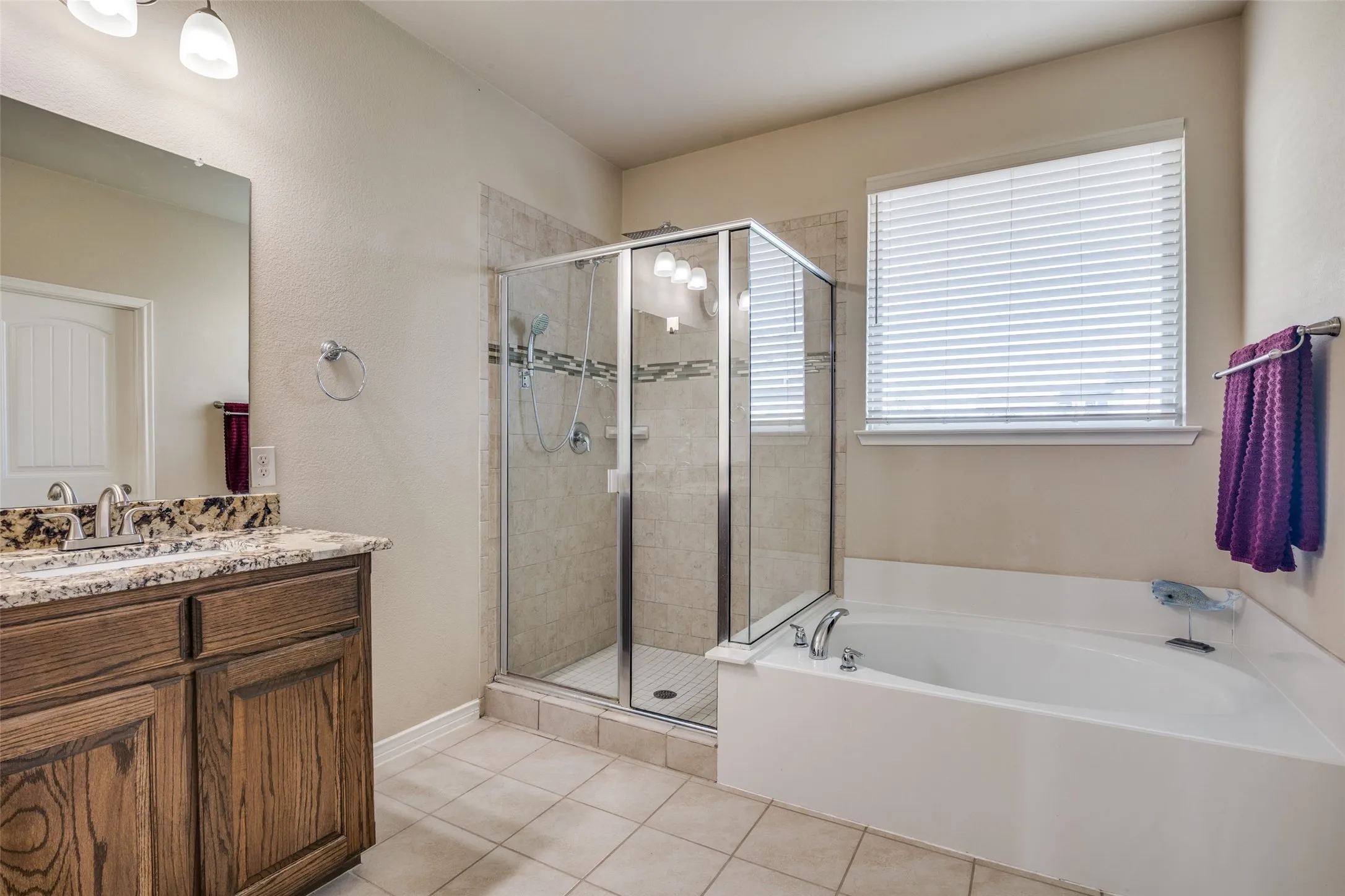 Soaking tub