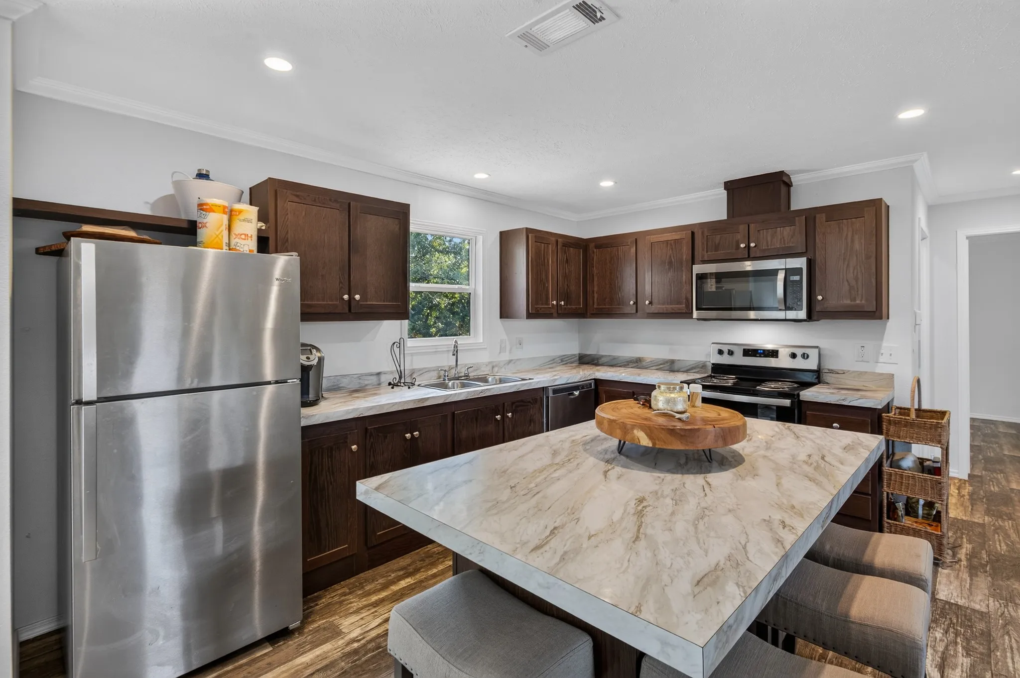 Manufactured Home For Sale in Jack County , 13100 US 281 North, Jacksboro, Texas 76458, 3 Bedrooms, 2 Bathrooms, Garage spaces, 1,620 Sqft, built in 2022, Price $2,499,900, mls#21296573, Real Estate Agent in Jacksboro, Homes For Sale in Jack county, Homes For Sale in Jacksboro, Realtor in Jacksboro Texas, Real Estate Brokerage Independent Realty Texas, Luminita Cordes Realtor