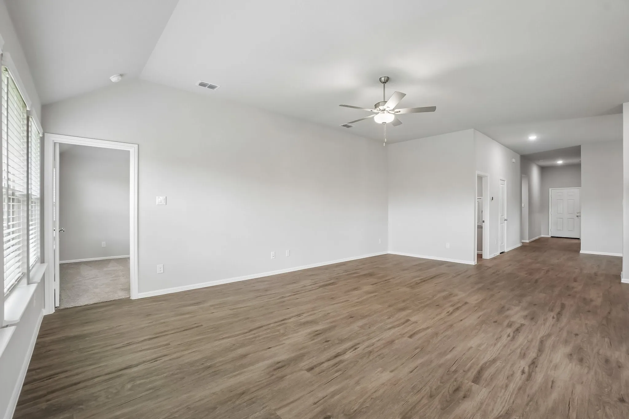 Single Family Residence For Sale in Hunt County , 121 Anson Drive, Royse City, Texas 75189, 4 Bedroom, 3 Bathroom, 2 Garage spaces, 2,106 Sqft, built in 2026, mls#21283925, Real Estate Agent in Royse City, Homes For Sale in Hunt county, Homes For Sale in Royse City, Realtor in Royse City Texas, Real Estate Brokerage Independent Realty Texas, Luminita Cordes Realtor