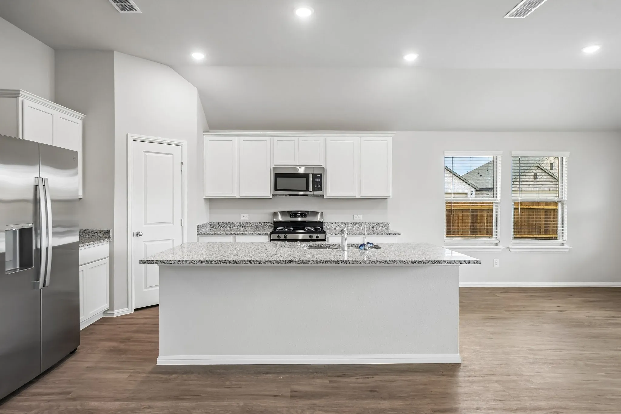 Single Family Residence For Sale in Hunt County , 121 Anson Drive, Royse City, Texas 75189, 4 Bedroom, 3 Bathroom, 2 Garage spaces, 2,106 Sqft, built in 2026, mls#21283925, Real Estate Agent in Royse City, Homes For Sale in Hunt county, Homes For Sale in Royse City, Realtor in Royse City Texas, Real Estate Brokerage Independent Realty Texas, Luminita Cordes Realtor