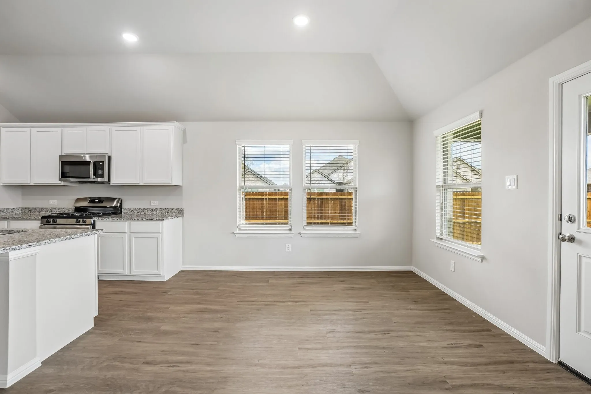 Single Family Residence For Sale in Hunt County , 121 Anson Drive, Royse City, Texas 75189, 4 Bedroom, 3 Bathroom, 2 Garage spaces, 2,106 Sqft, built in 2026, mls#21283925, Real Estate Agent in Royse City, Homes For Sale in Hunt county, Homes For Sale in Royse City, Realtor in Royse City Texas, Real Estate Brokerage Independent Realty Texas, Luminita Cordes Realtor