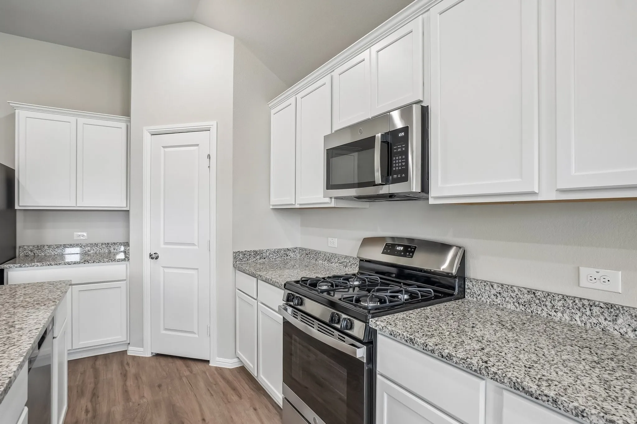 Single Family Residence For Sale in Hunt County , 121 Anson Drive, Royse City, Texas 75189, 4 Bedroom, 3 Bathroom, 2 Garage spaces, 2,106 Sqft, built in 2026, mls#21283925, Real Estate Agent in Royse City, Homes For Sale in Hunt county, Homes For Sale in Royse City, Realtor in Royse City Texas, Real Estate Brokerage Independent Realty Texas, Luminita Cordes Realtor