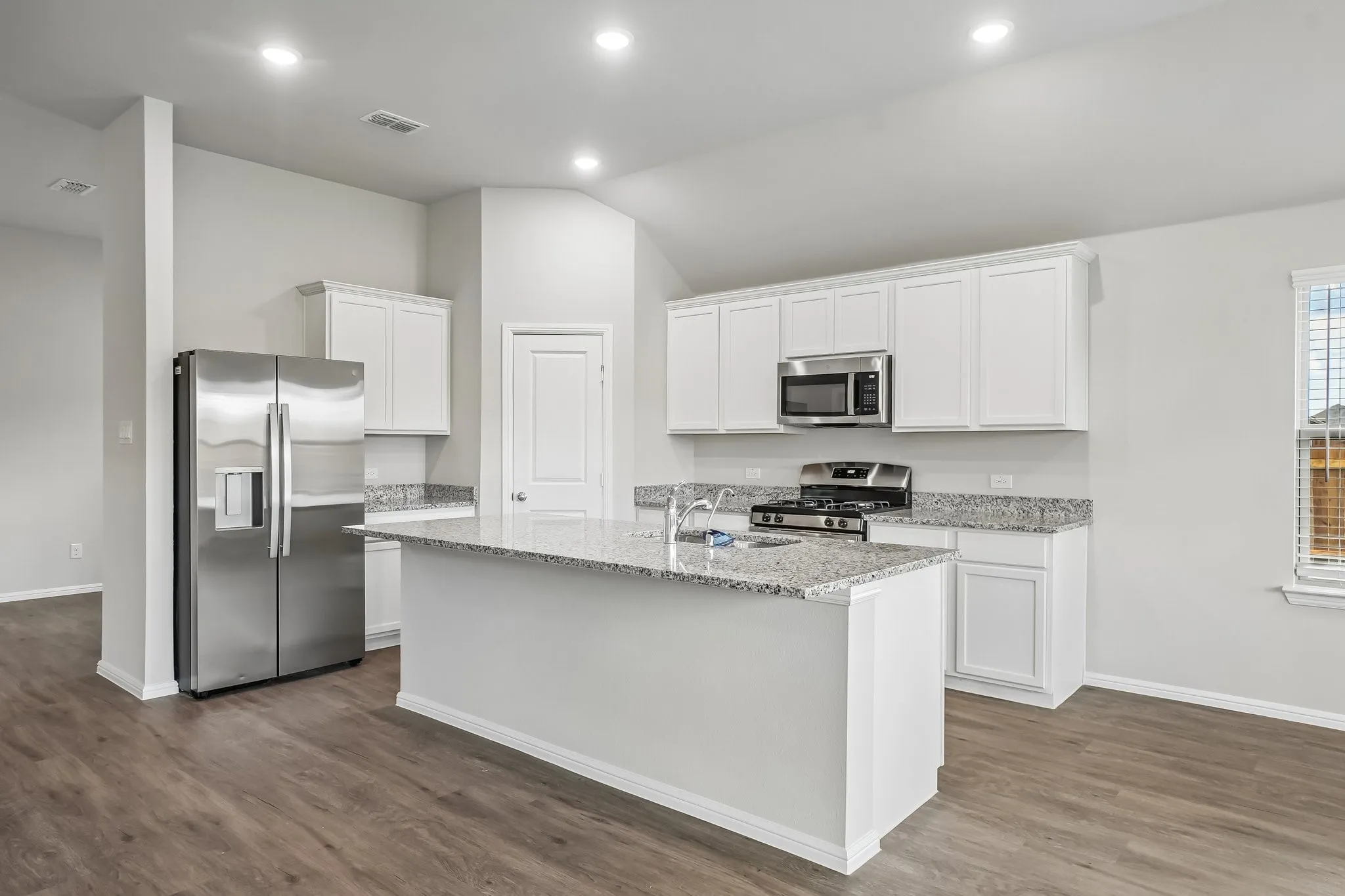 Single Family Residence For Sale in Hunt County , 121 Anson Drive, Royse City, Texas 75189, 4 Bedroom, 3 Bathroom, 2 Garage spaces, 2,106 Sqft, built in 2026, mls#21283925, Real Estate Agent in Royse City, Homes For Sale in Hunt county, Homes For Sale in Royse City, Realtor in Royse City Texas, Real Estate Brokerage Independent Realty Texas, Luminita Cordes Realtor