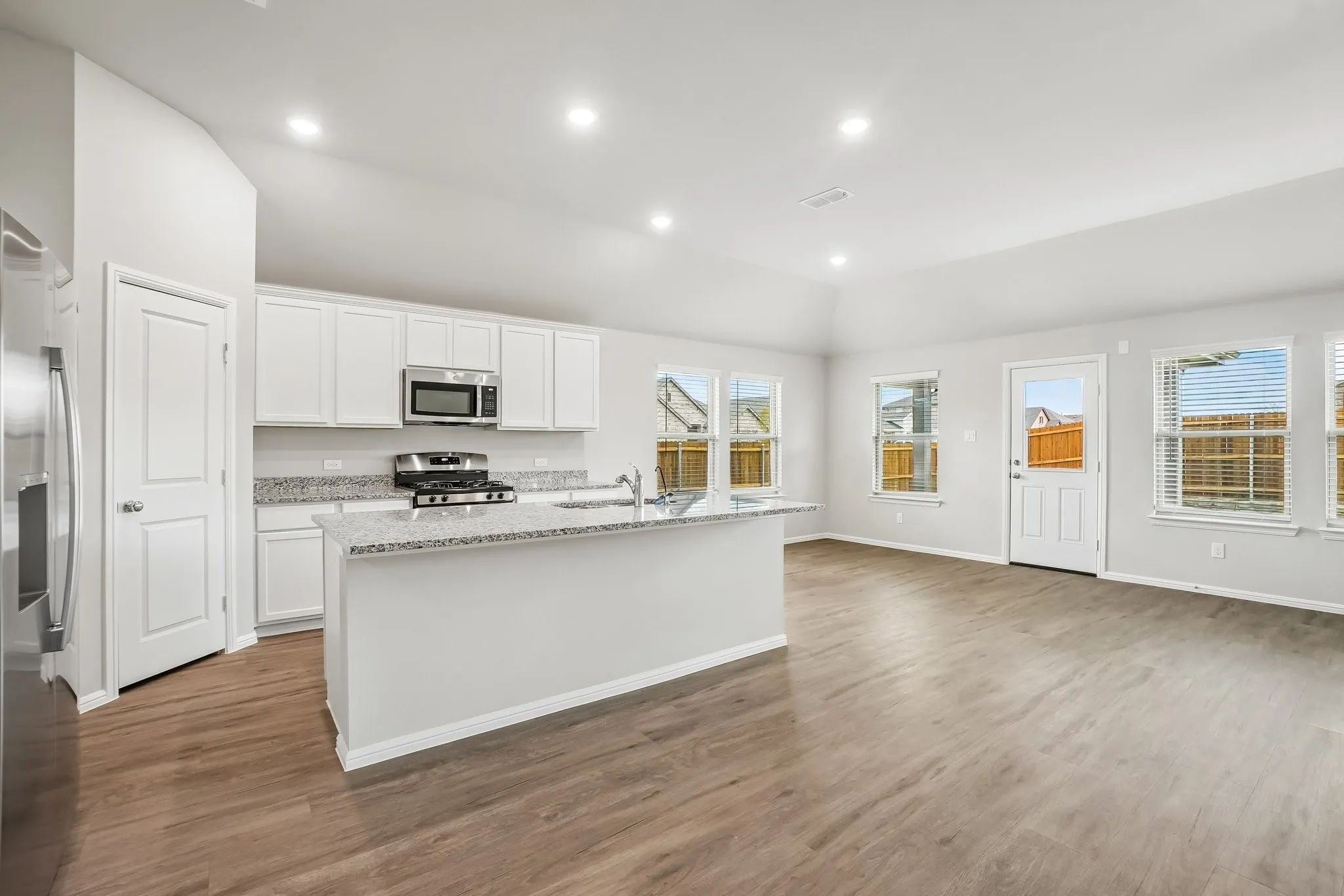 Single Family Residence For Sale in Hunt County , 121 Anson Drive, Royse City, Texas 75189, 4 Bedroom, 3 Bathroom, 2 Garage spaces, 2,106 Sqft, built in 2026, mls#21283925, Real Estate Agent in Royse City, Homes For Sale in Hunt county, Homes For Sale in Royse City, Realtor in Royse City Texas, Real Estate Brokerage Independent Realty Texas, Luminita Cordes Realtor