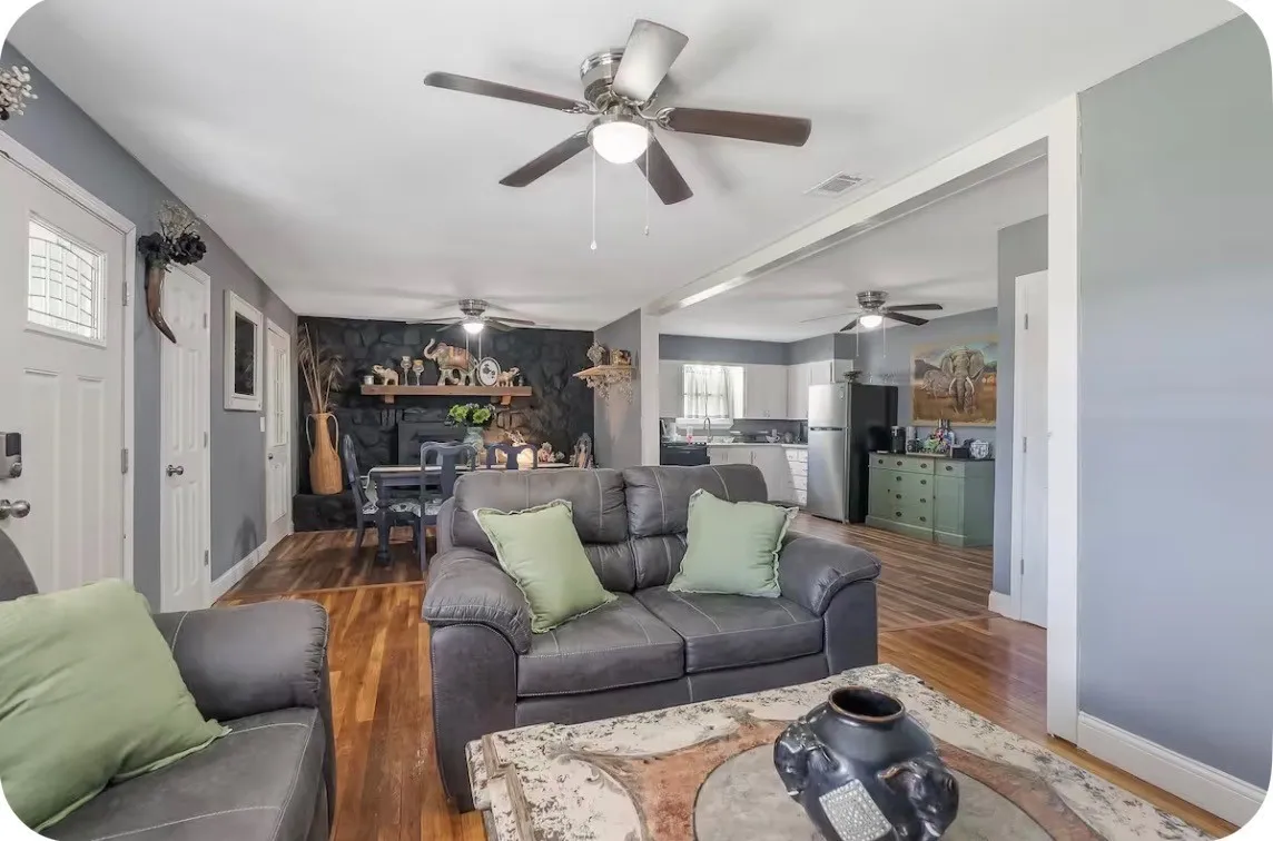 Single Family Residence For Sale in Taylor County , 1966 Vogel Street, Abilene, Texas 79603, 3 Bedroom, 2 Bathroom, 2 Garage spaces, 1,401 Sqft, built in 1956, mls#21296554, Real Estate Agent in Abilene, Homes For Sale in Taylor county, Homes For Sale in Abilene, Realtor in Abilene Texas, Real Estate Brokerage Independent Realty Texas, Luminita Cordes Realtor