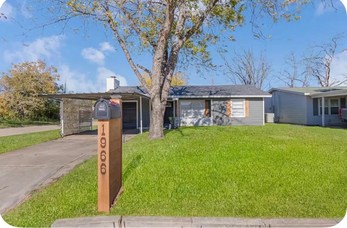 Single Family Residence For Sale in Taylor County , 1966 Vogel Street, Abilene, Texas 79603, 3 Bedroom, 2 Bathroom, 2 Garage spaces, 1,401 Sqft, built in 1956, mls#21296554, Real Estate Agent in Abilene, Homes For Sale in Taylor county, Homes For Sale in Abilene, Realtor in Abilene Texas, Real Estate Brokerage Independent Realty Texas, Luminita Cordes Realtor