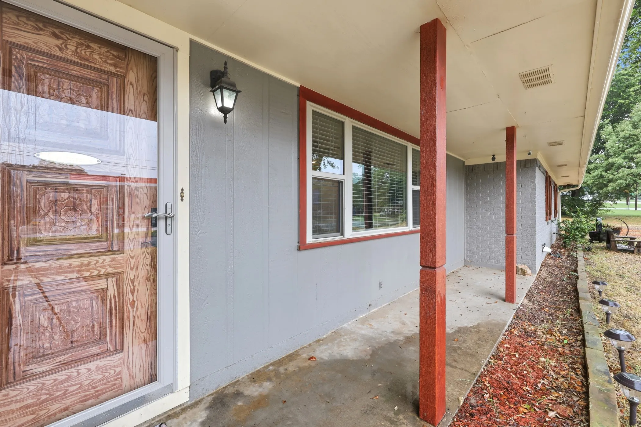 Single Family Residence For Sale in Smith County , 3217 Libbie Street, Tyler, Texas 75707, 3 Bedroom, 2 Bathroom, 4 Garage spaces, 1,436 Sqft, built in 1981, mls#21295656, Real Estate Agent in Tyler, Homes For Sale in Smith county, Homes For Sale in Tyler, Realtor in Tyler Texas, Real Estate Brokerage Independent Realty Texas, Luminita Cordes Realtor