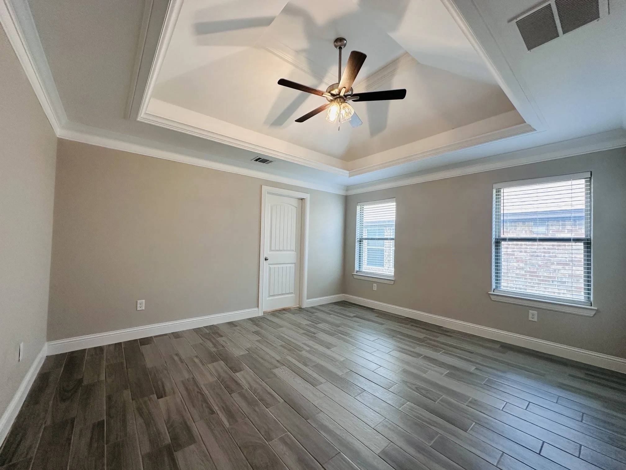 Single Family Residence For Sale in Hood County , 3337 White Horse Drive, Granbury, Texas 76049, 4 Bedroom, 2 Bathroom, 2 Garage spaces, 1,717 Sqft, built in 2021, mls#21296797, Real Estate Agent in Granbury, Homes For Sale in Hood county, Homes For Sale in Granbury, Realtor in Granbury Texas, Real Estate Brokerage Independent Realty Texas, Luminita Cordes Realtor