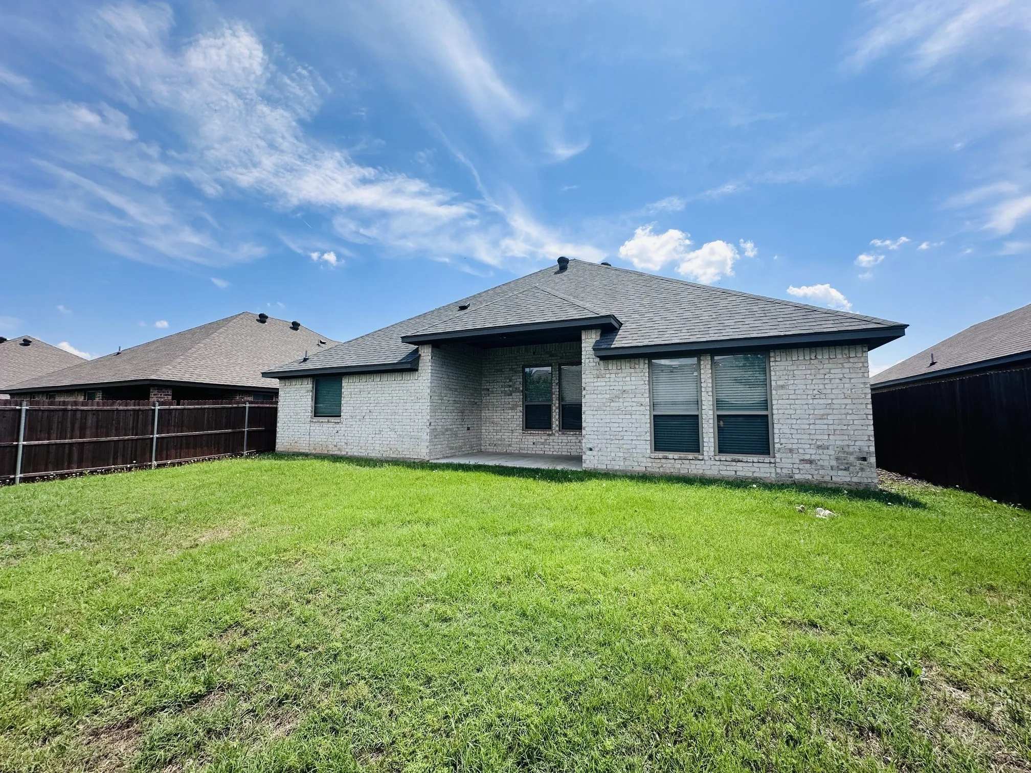 Single Family Residence For Sale in Hood County , 3337 White Horse Drive, Granbury, Texas 76049, 4 Bedroom, 2 Bathroom, 2 Garage spaces, 1,717 Sqft, built in 2021, mls#21296797, Real Estate Agent in Granbury, Homes For Sale in Hood county, Homes For Sale in Granbury, Realtor in Granbury Texas, Real Estate Brokerage Independent Realty Texas, Luminita Cordes Realtor