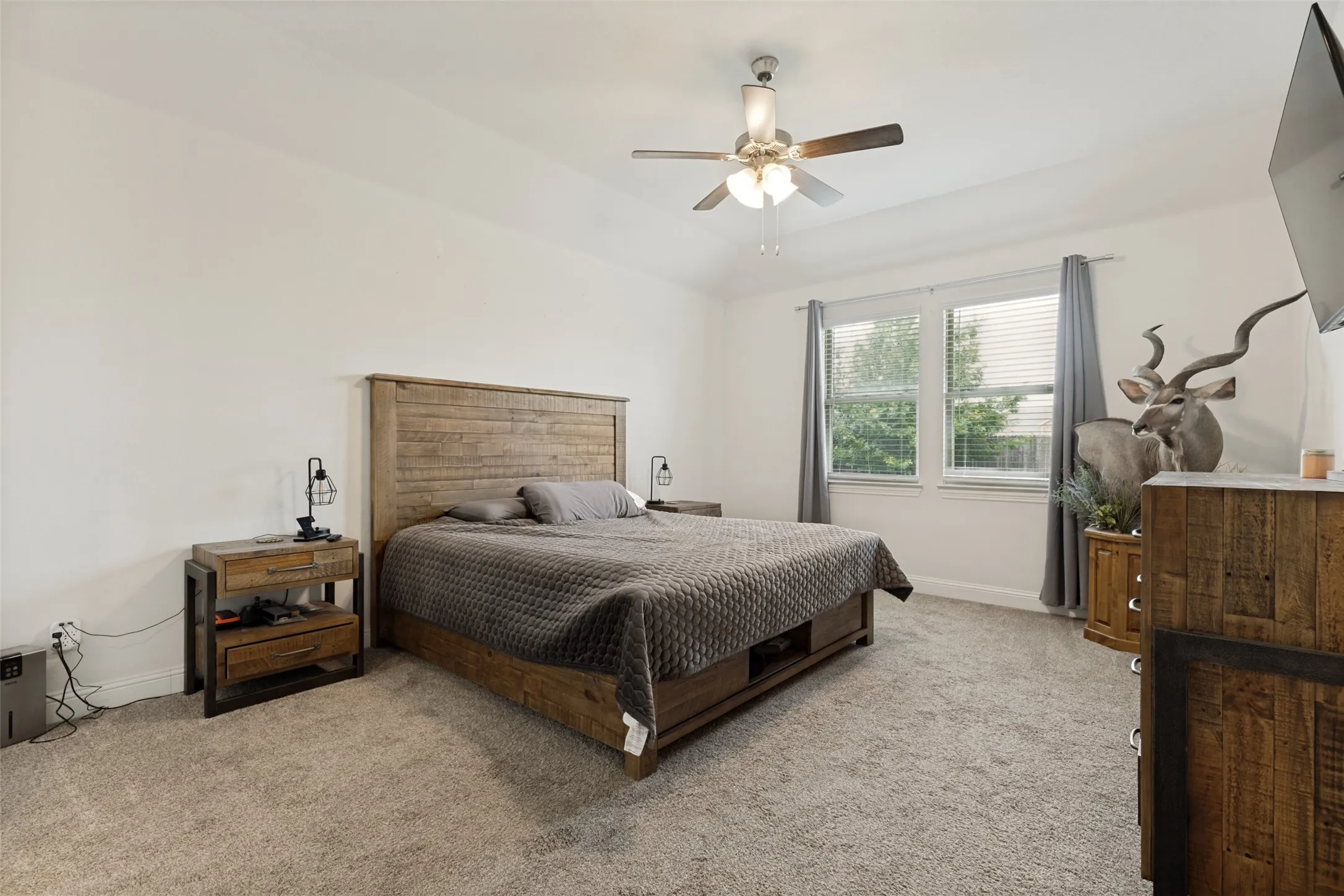 Single Family Residence For Sale in Denton County , 2817 Half Moon Road, Aubrey, Texas 76227, 3 Bedroom, 2 Bathroom, 2 Garage spaces, 1,633 Sqft, built in 2020, mls#21296988, Real Estate Agent in Aubrey, Homes For Sale in Denton county, Homes For Sale in Aubrey, Realtor in Aubrey Texas, Real Estate Brokerage Independent Realty Texas, Luminita Cordes Realtor