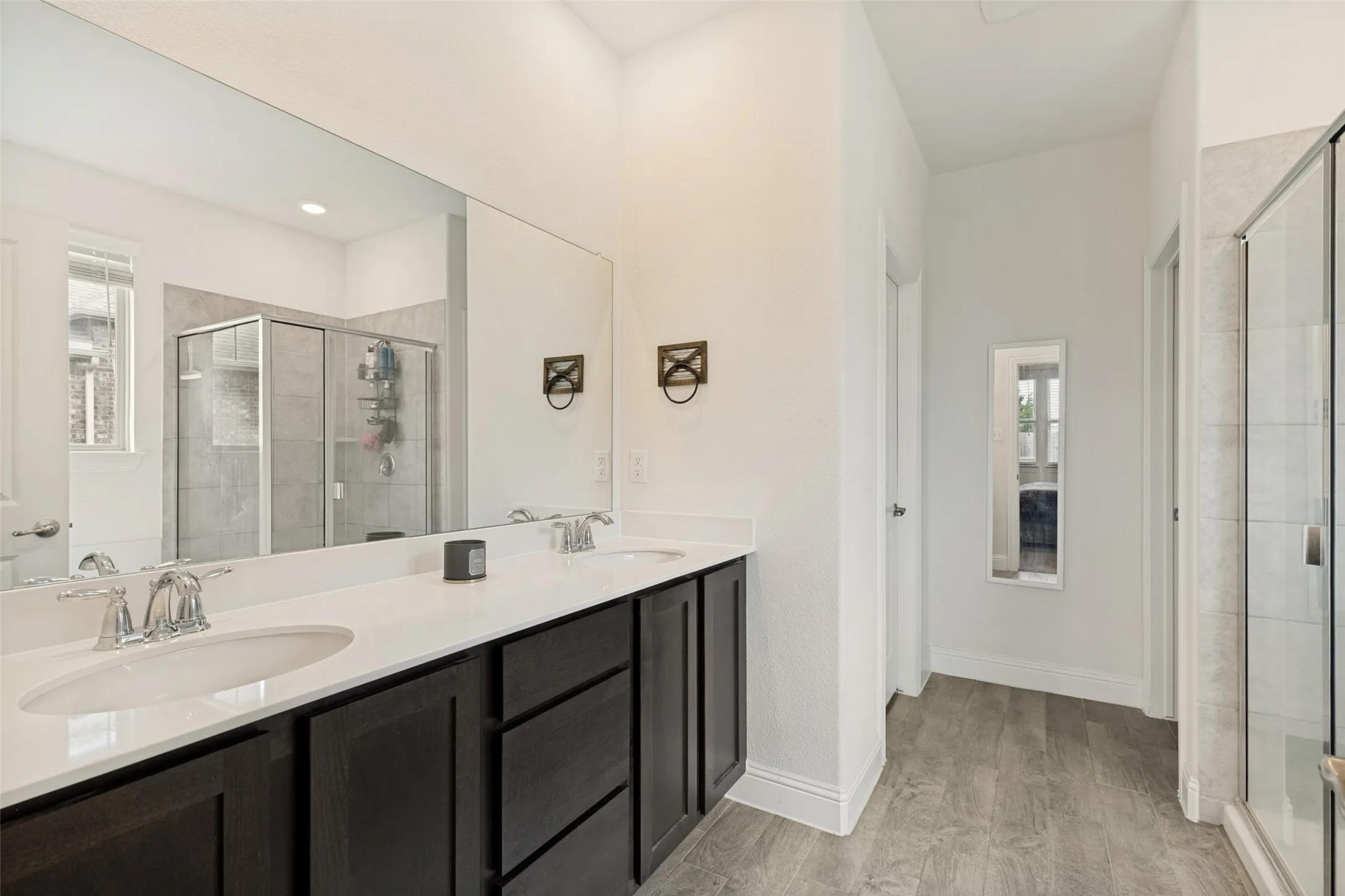 Single Family Residence For Sale in Denton County , 2817 Half Moon Road, Aubrey, Texas 76227, 3 Bedroom, 2 Bathroom, 2 Garage spaces, 1,633 Sqft, built in 2020, mls#21296988, Real Estate Agent in Aubrey, Homes For Sale in Denton county, Homes For Sale in Aubrey, Realtor in Aubrey Texas, Real Estate Brokerage Independent Realty Texas, Luminita Cordes Realtor