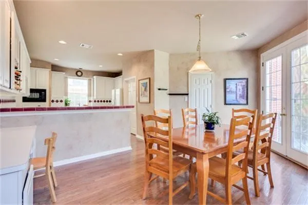 Single Family Residence For Rent in Collin County , 5403 Exeter Drive, Richardson, Texas 75082, 5 Bedroom, 4 Bathroom, 2 Garage spaces, 3,579 Sqft, built in 1996, mls#21297035, Real Estate Agent in Richardson, Homes For Rent in Collin county, Homes For Rent in Richardson, Realtor in Richardson Texas, Real Estate Brokerage Independent Realty Texas, Luminita Cordes Realtor