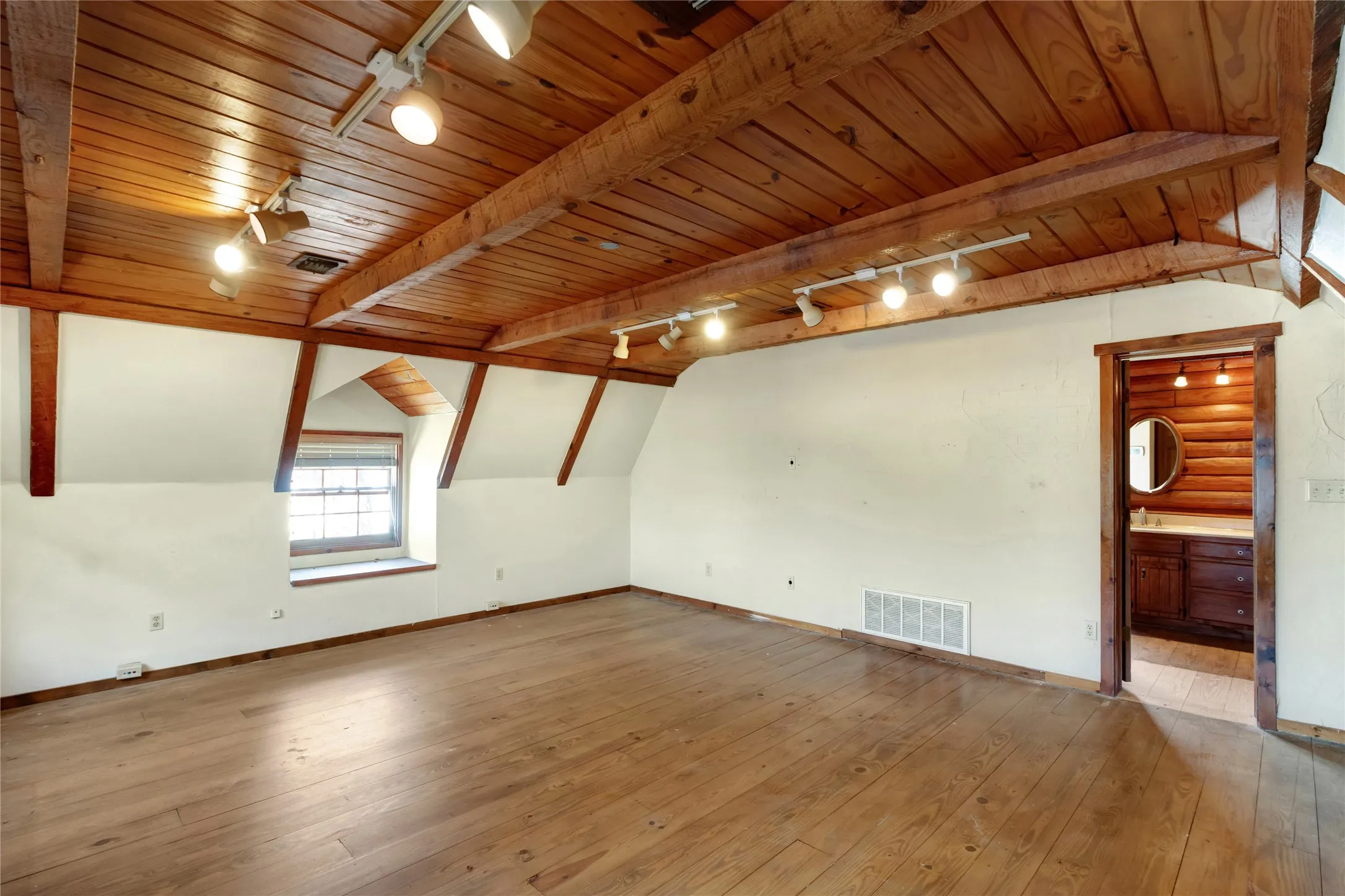Office For Sale in Tarrant County , 100 Quest Court, Keller, Texas 76248, 0, 0, Garage spaces, 0 Sqft, built in 1985, mls#21287890, Real Estate Agent in Keller, Homes For Sale in Tarrant county, Homes For Sale in Keller, Realtor in Keller Texas, Real Estate Brokerage Independent Realty Texas, Luminita Cordes Realtor